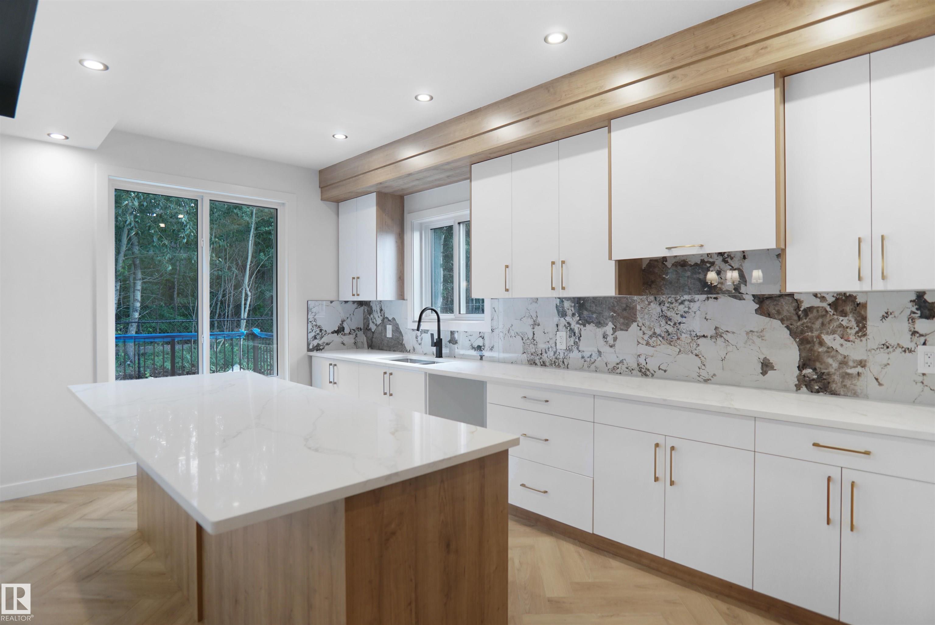 Photo 15 at 53 Meadowgrove Lane, McLaughlin, Spruce Grove