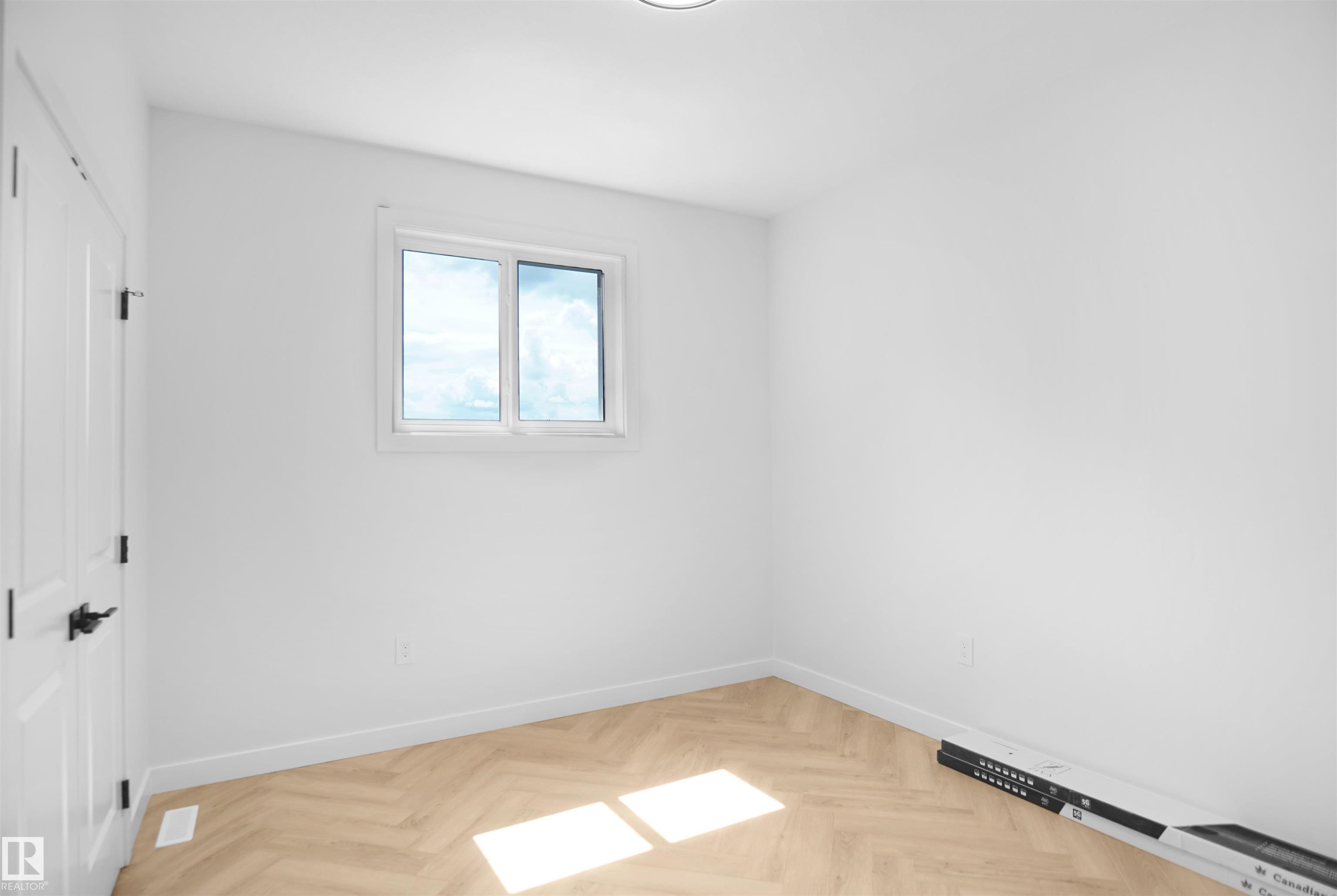 Photo 7 at 53 Meadowgrove Lane, McLaughlin, Spruce Grove