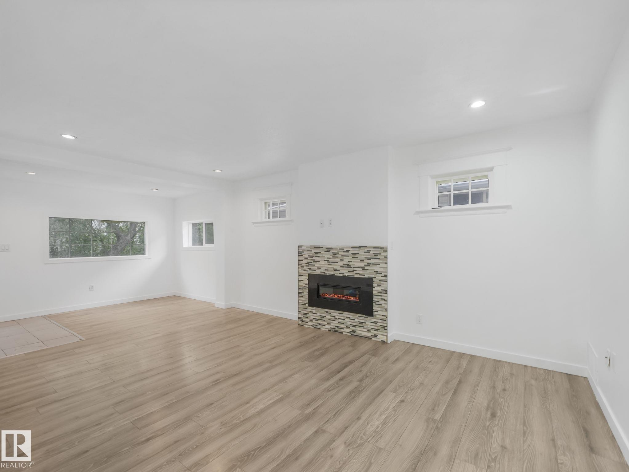 Photo 6 at 11542 97 Street NW, Spruce Avenue, Edmonton