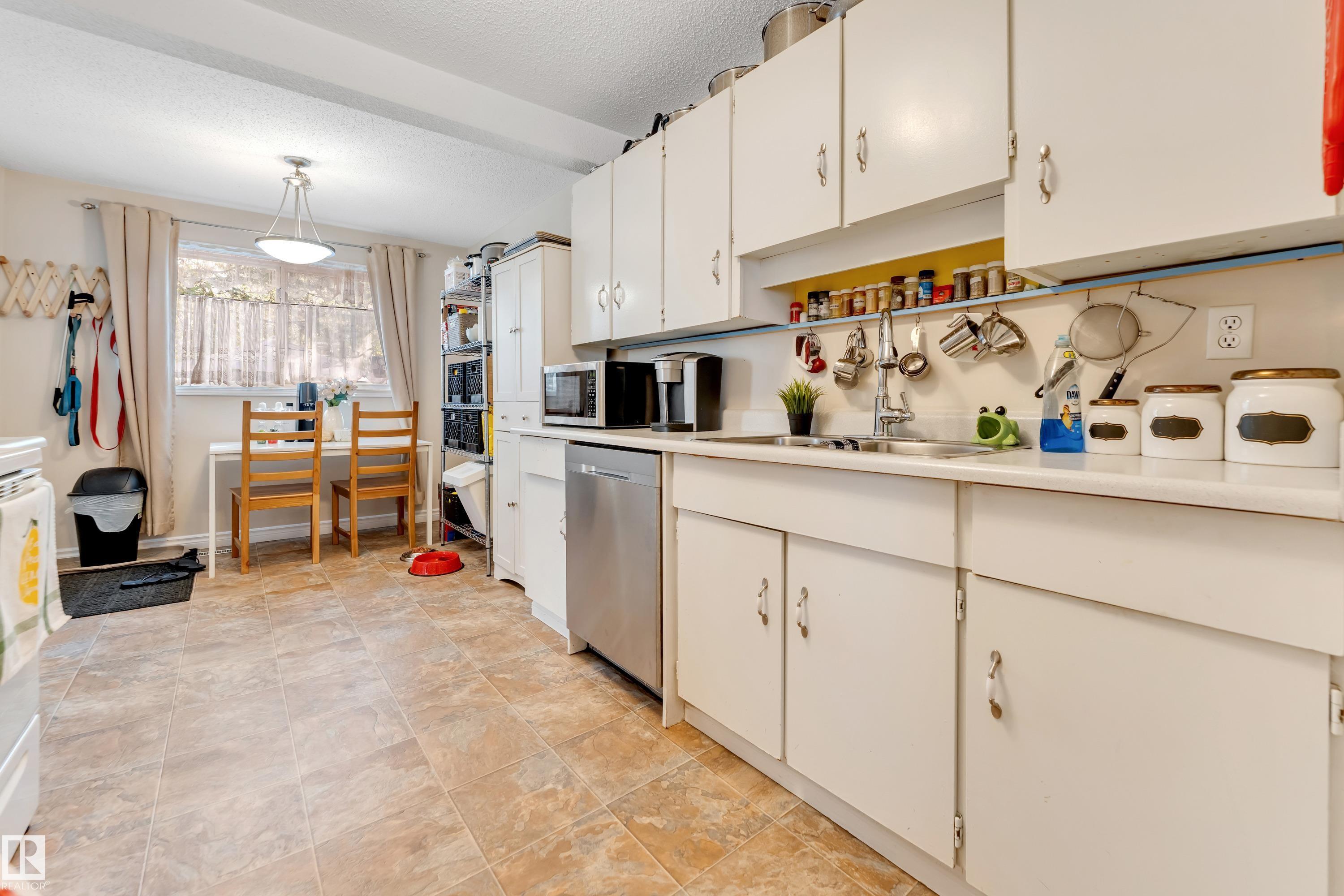 Photo 11 at 49 - 1651 46 Street NW, Pollard Meadows, Edmonton
