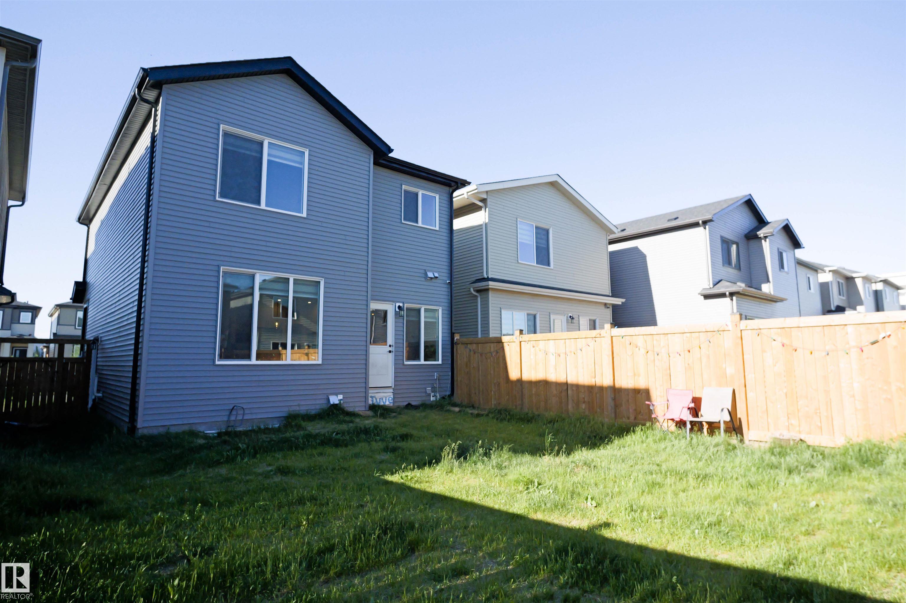Photo 15 at 520 Bluff Lane, Black Stone, Leduc