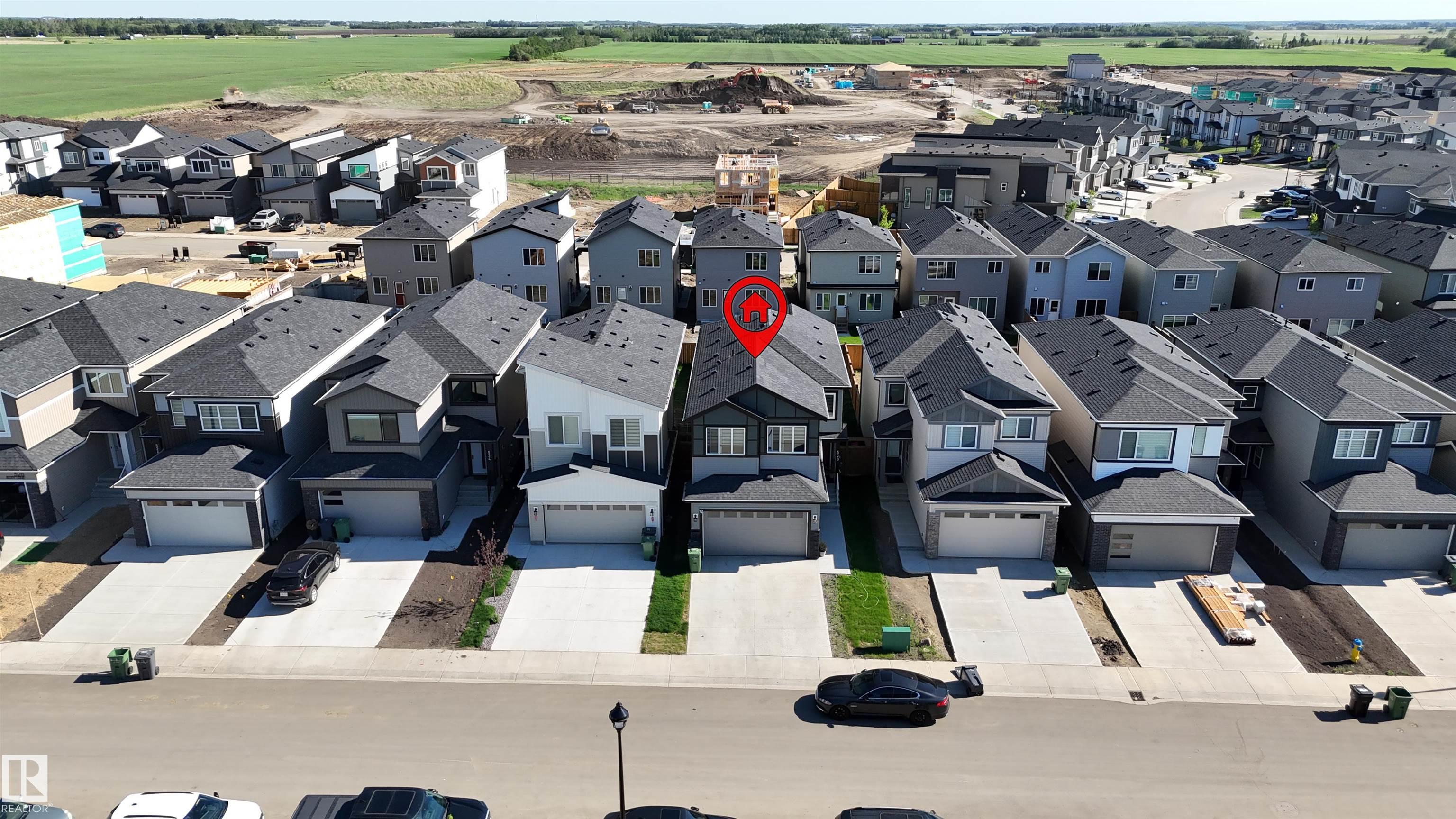 Photo 3 at 520 Bluff Lane, Black Stone, Leduc