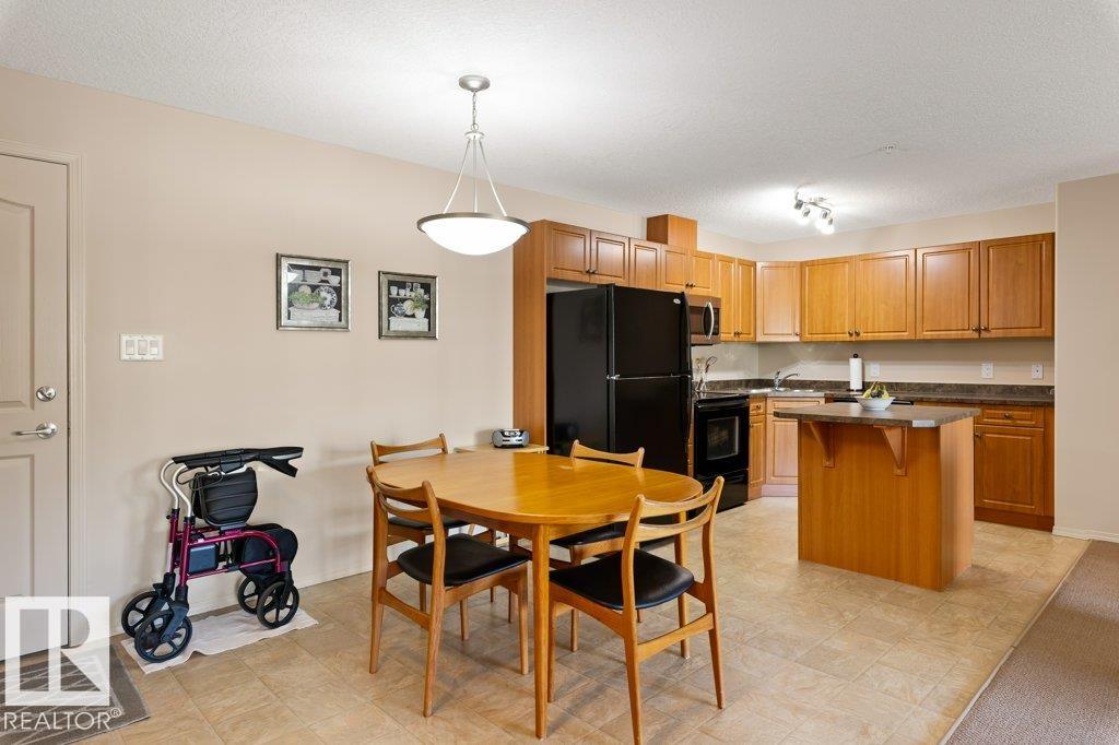 Photo 7 at 243 - 78B Mckenney Avenue, Mission, St. Albert