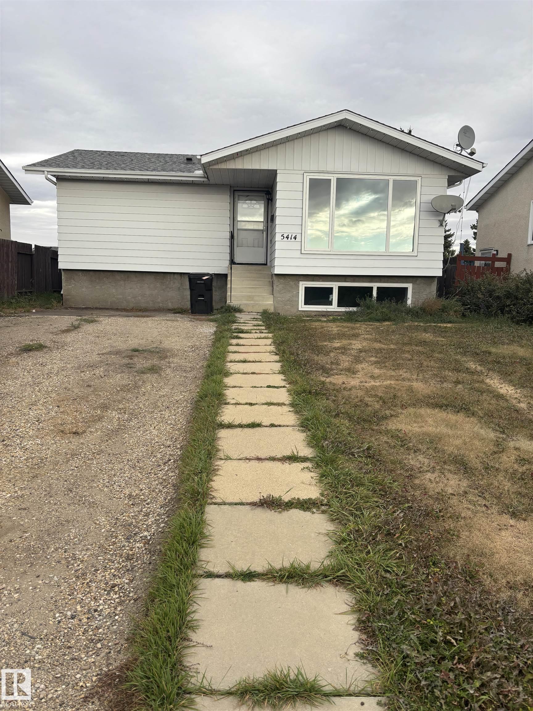 5414 14 A Avenue NW, Sakaw, Edmonton 