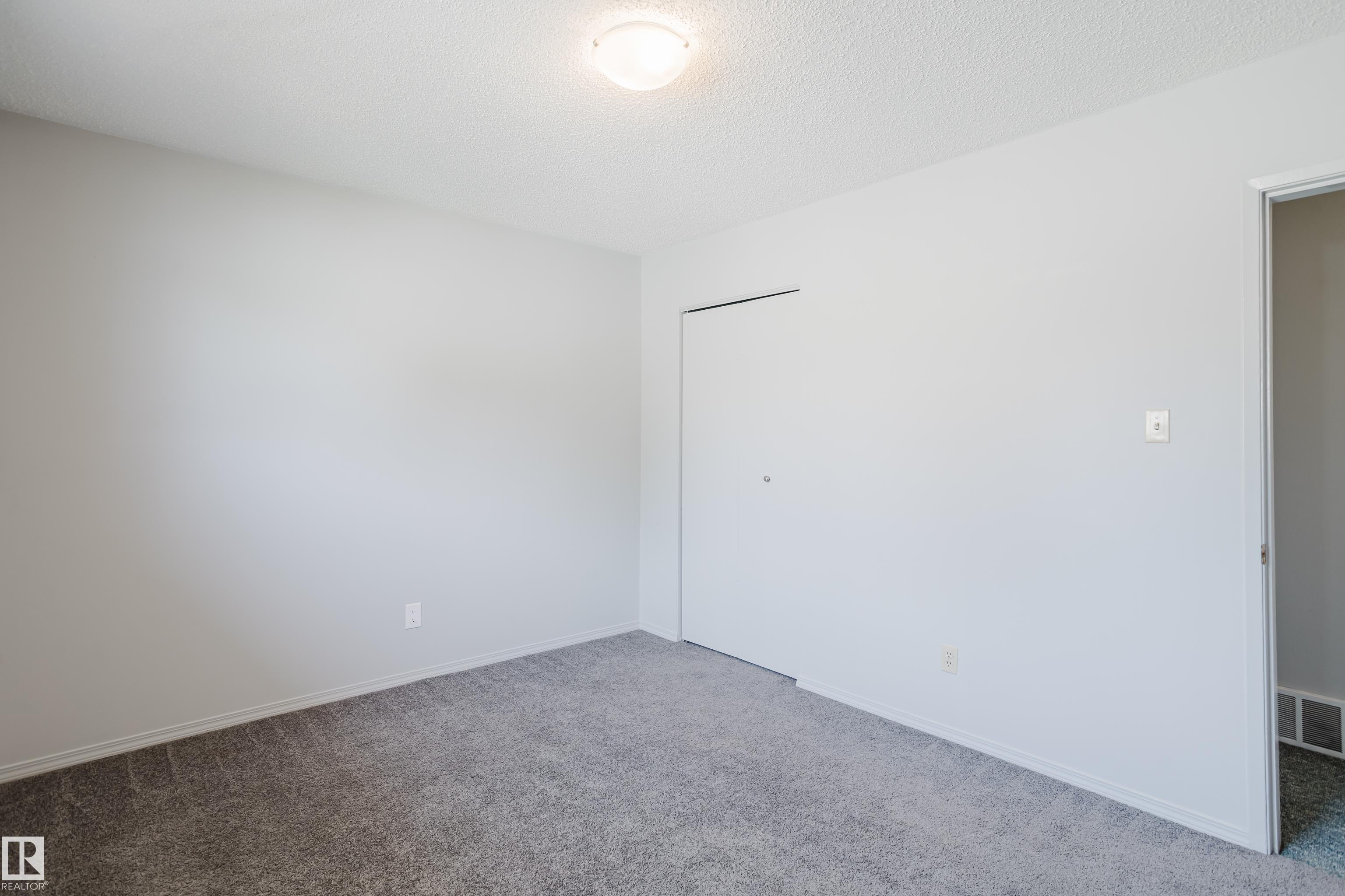 Photo 11 at 175 Brookwood Drive, Brookwood, Spruce Grove