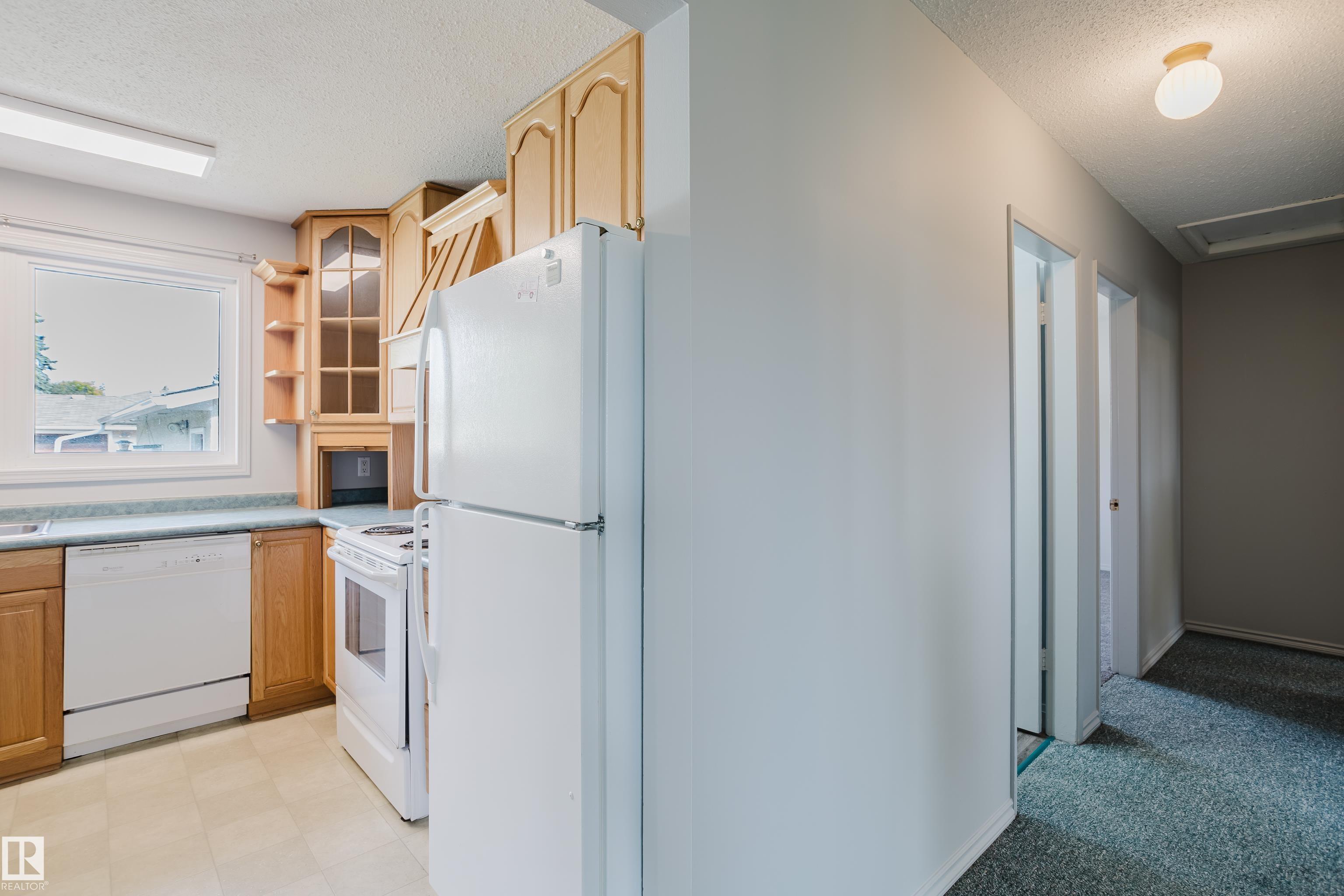 Photo 5 at 175 Brookwood Drive, Brookwood, Spruce Grove