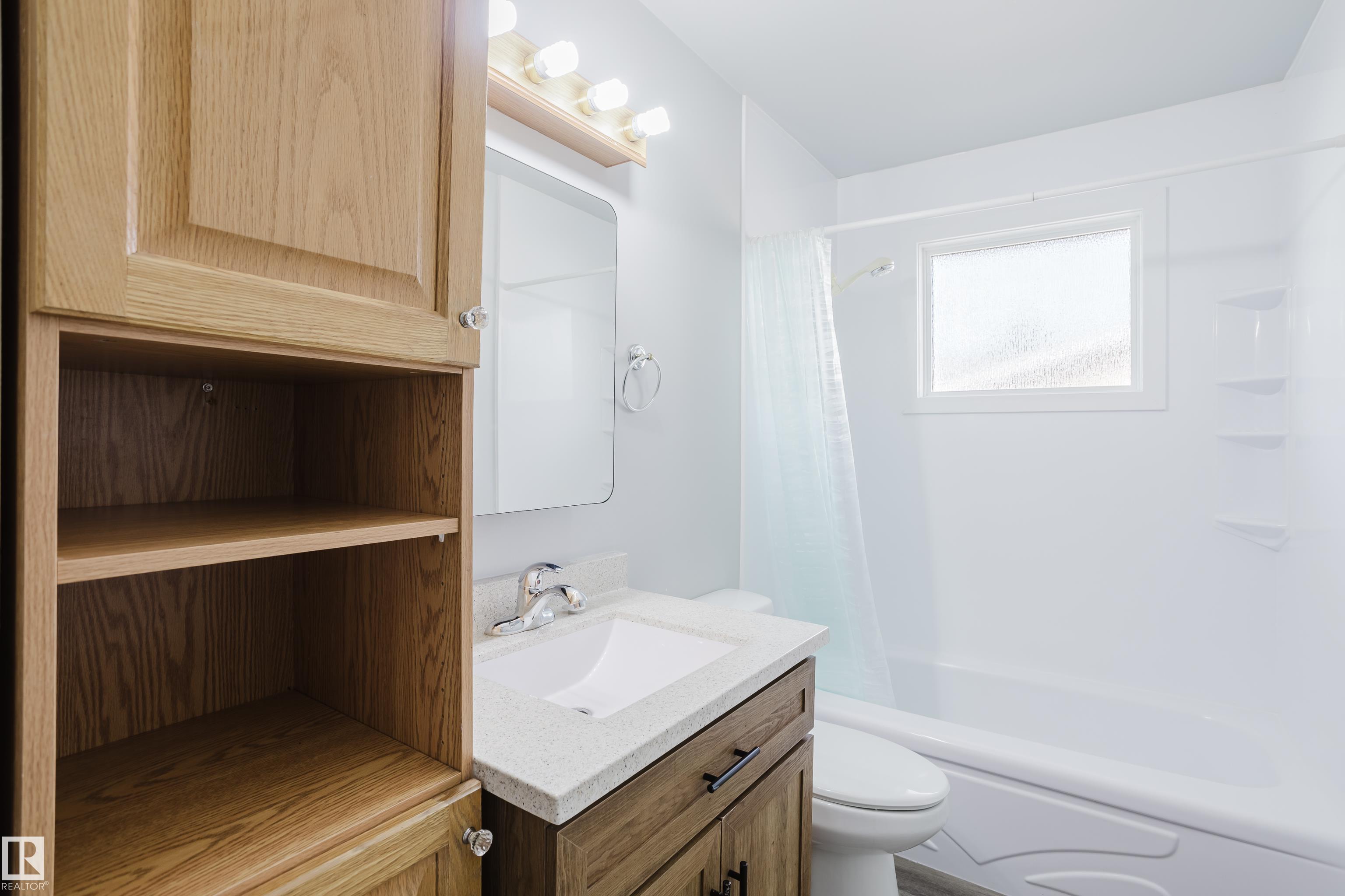 Photo 9 at 175 Brookwood Drive, Brookwood, Spruce Grove