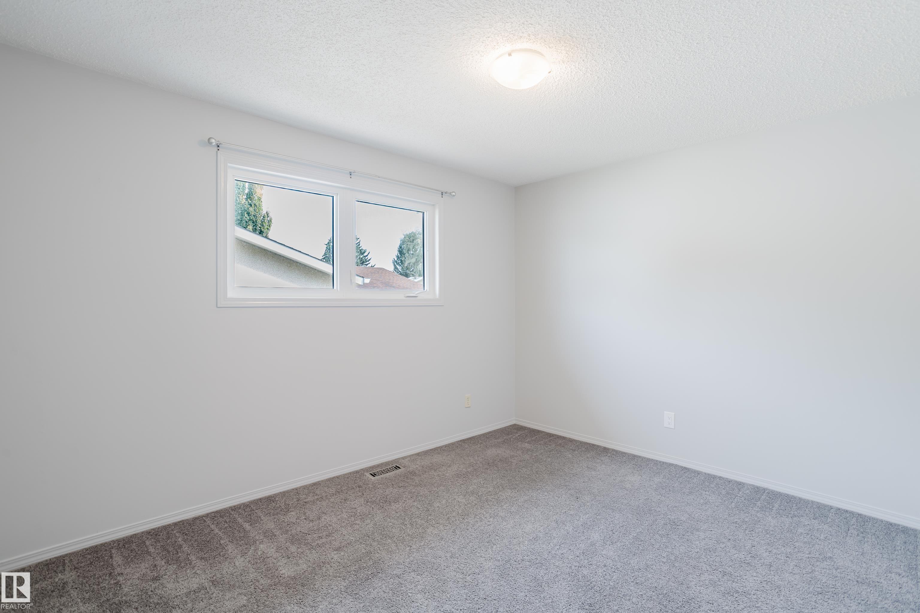 Photo 10 at 175 Brookwood Drive, Brookwood, Spruce Grove