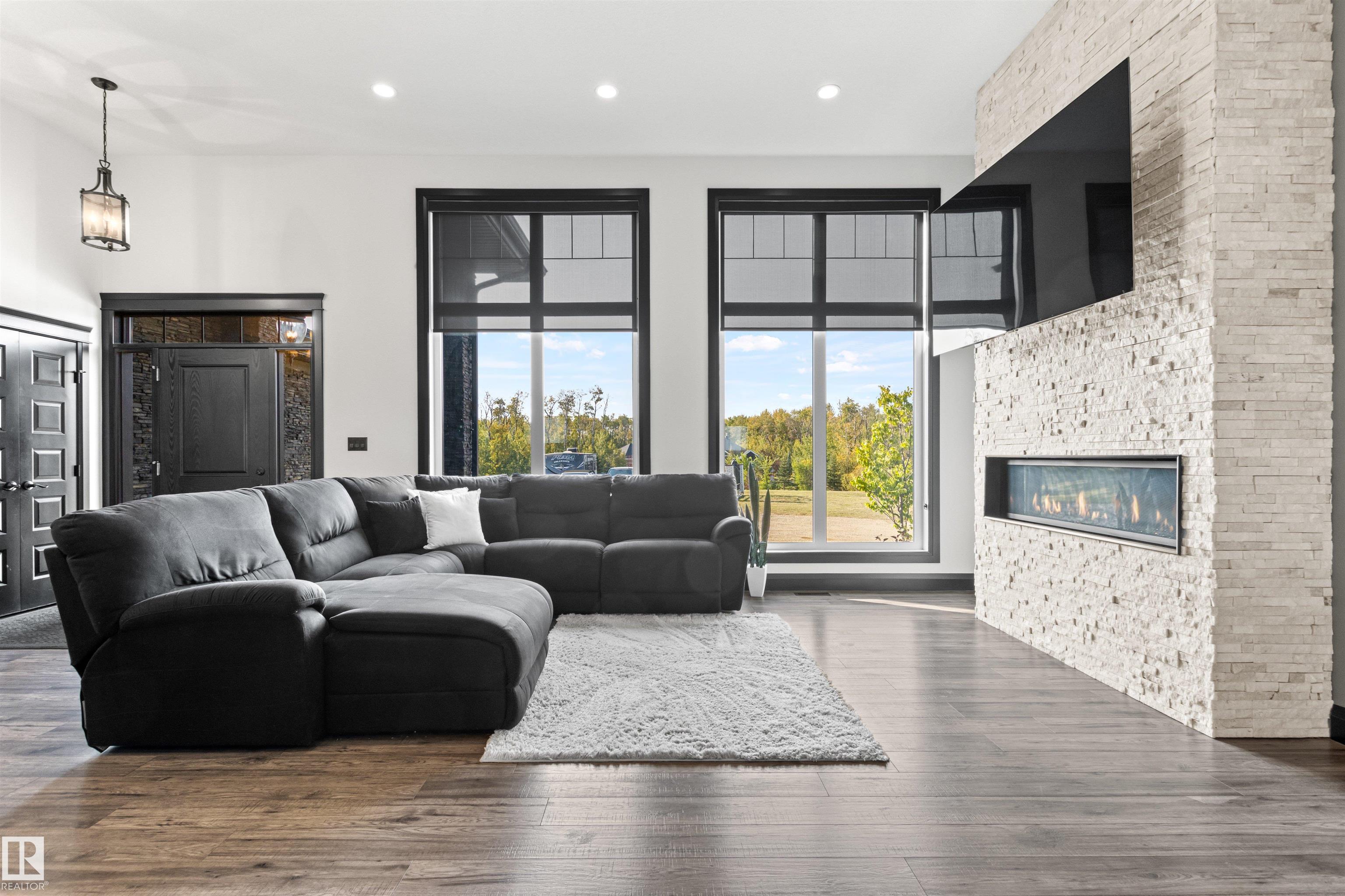 Photo 8 at 100 - 50054 Rge Road 232, Rosewood Estates, Rural Leduc County