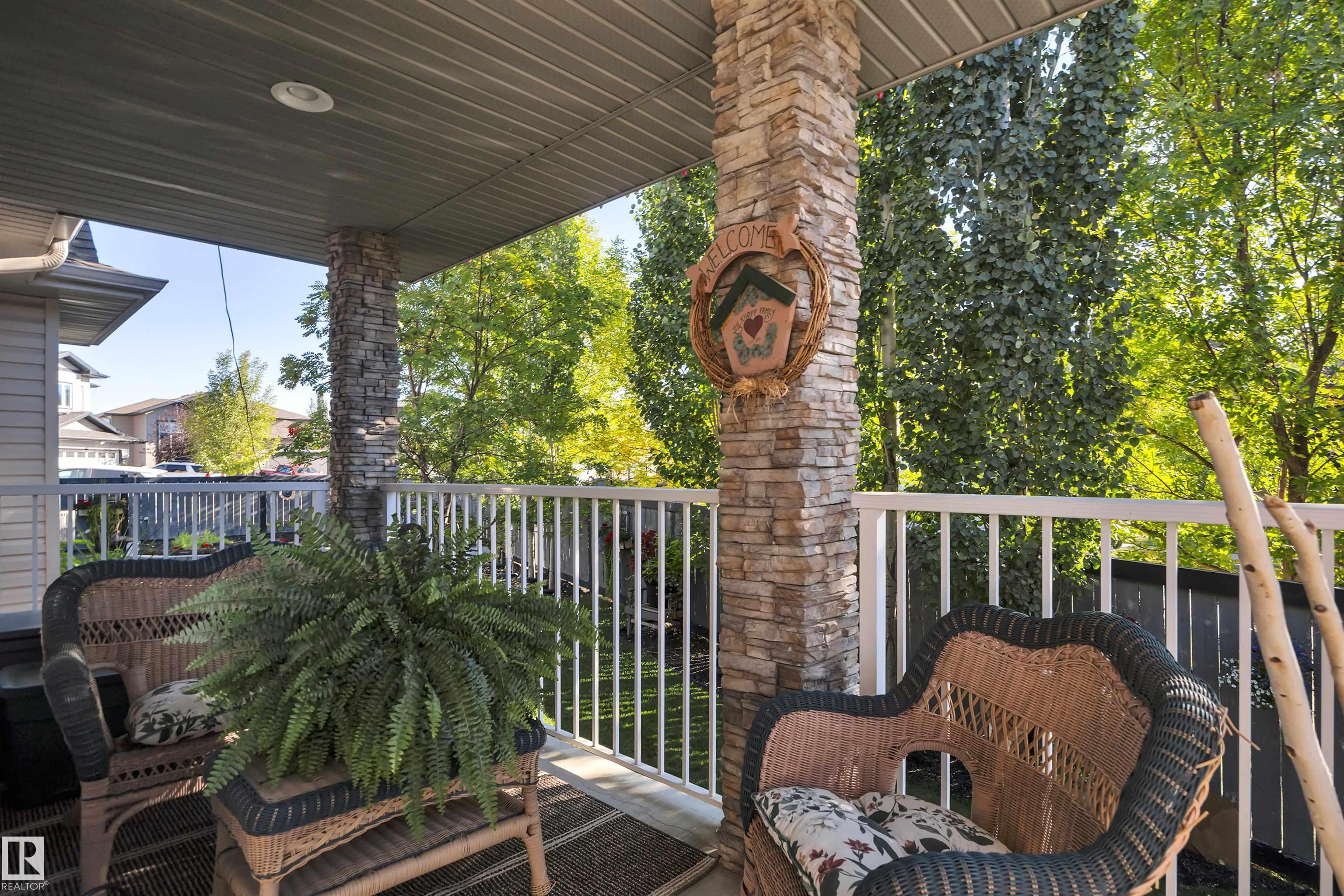 Photo 5 at 326 Bridgeport Place, Bridgeport, Leduc