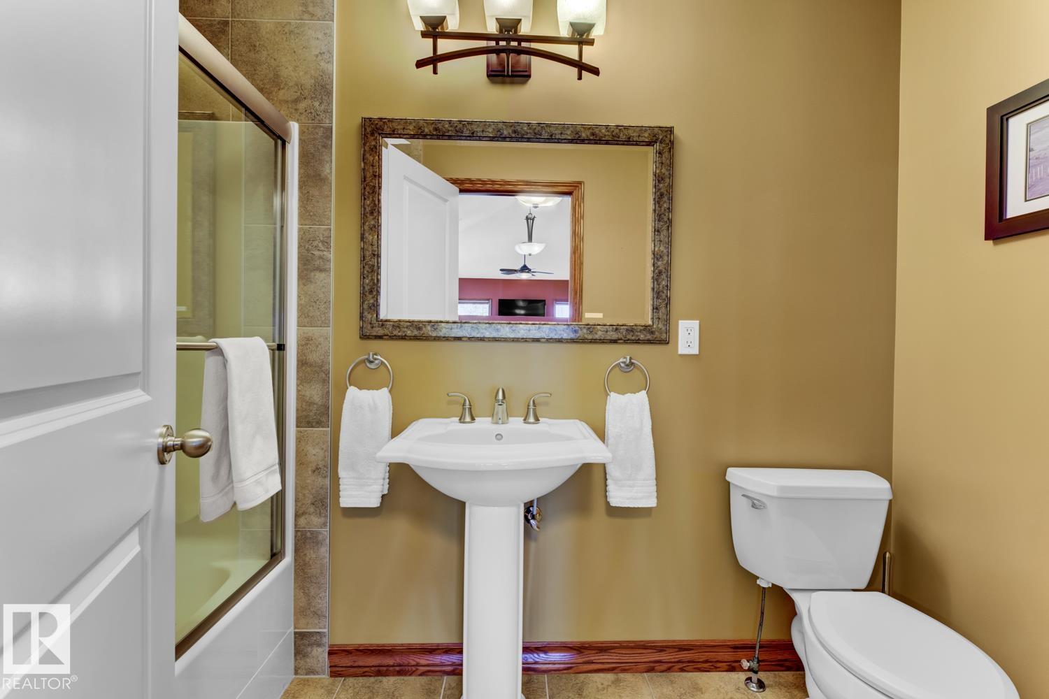 Photo 12 at 5006 63 Street, Eaglemont Heights, Beaumont