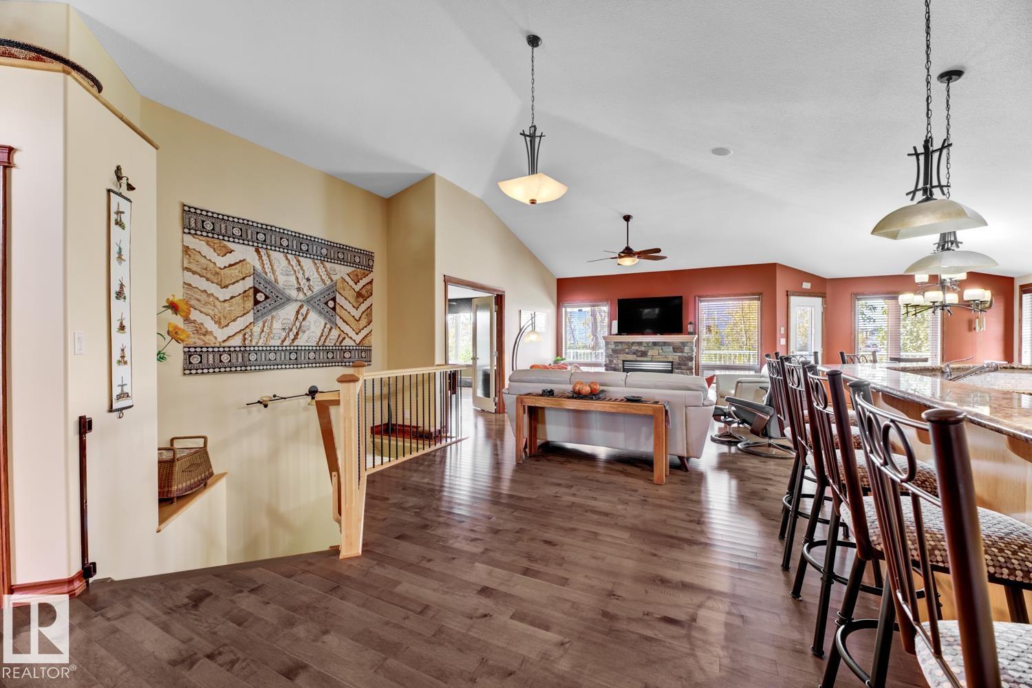 Photo 15 at 5006 63 Street, Eaglemont Heights, Beaumont