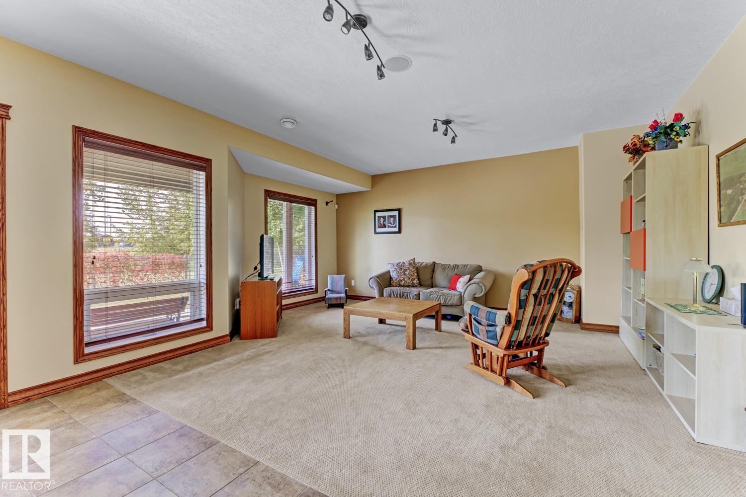 Photo 44 at 5006 63 Street, Eaglemont Heights, Beaumont