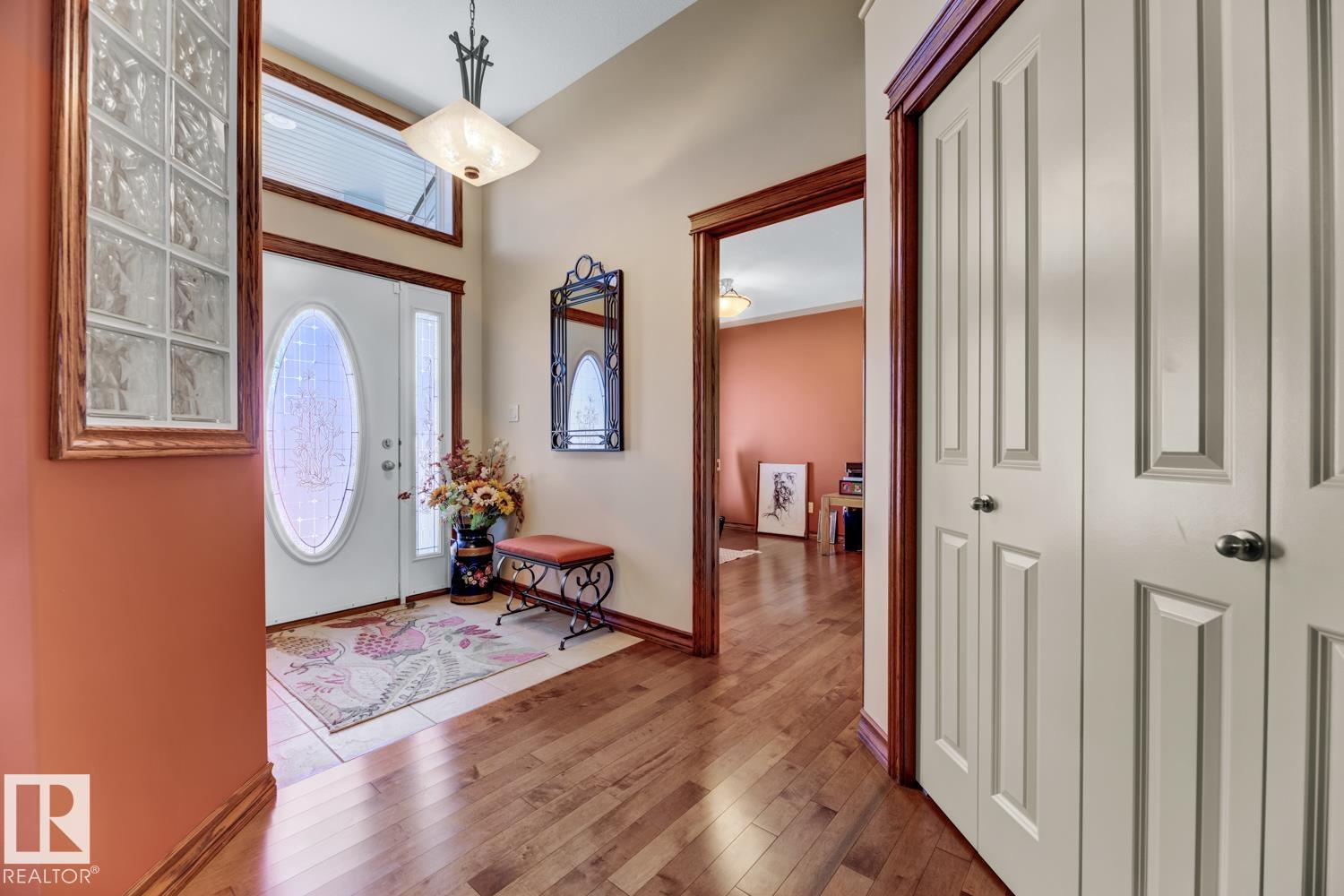 Photo 8 at 5006 63 Street, Eaglemont Heights, Beaumont