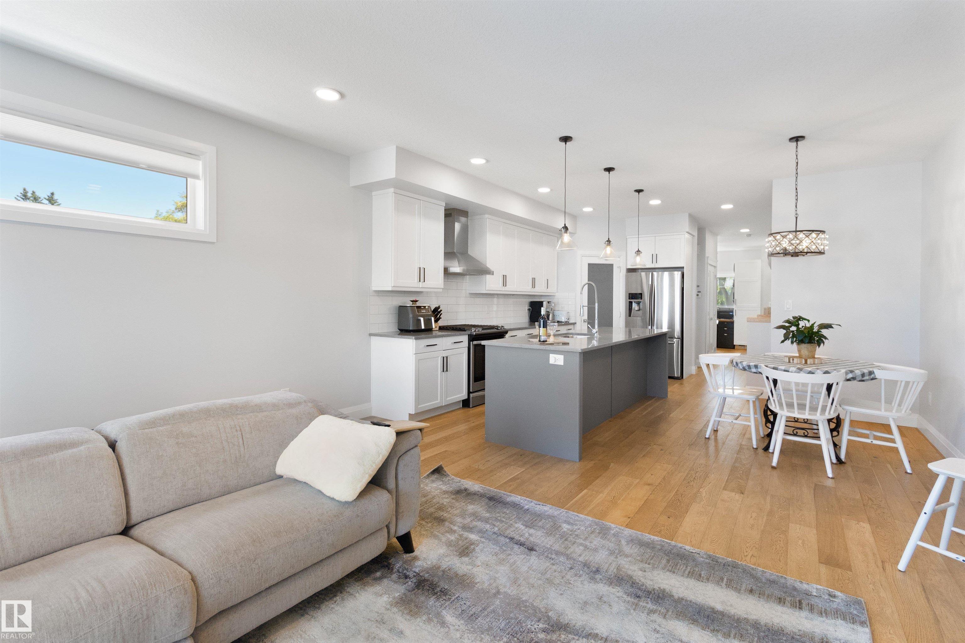 Photo 15 at 8534 81 Avenue NW, King Edward Park, Edmonton