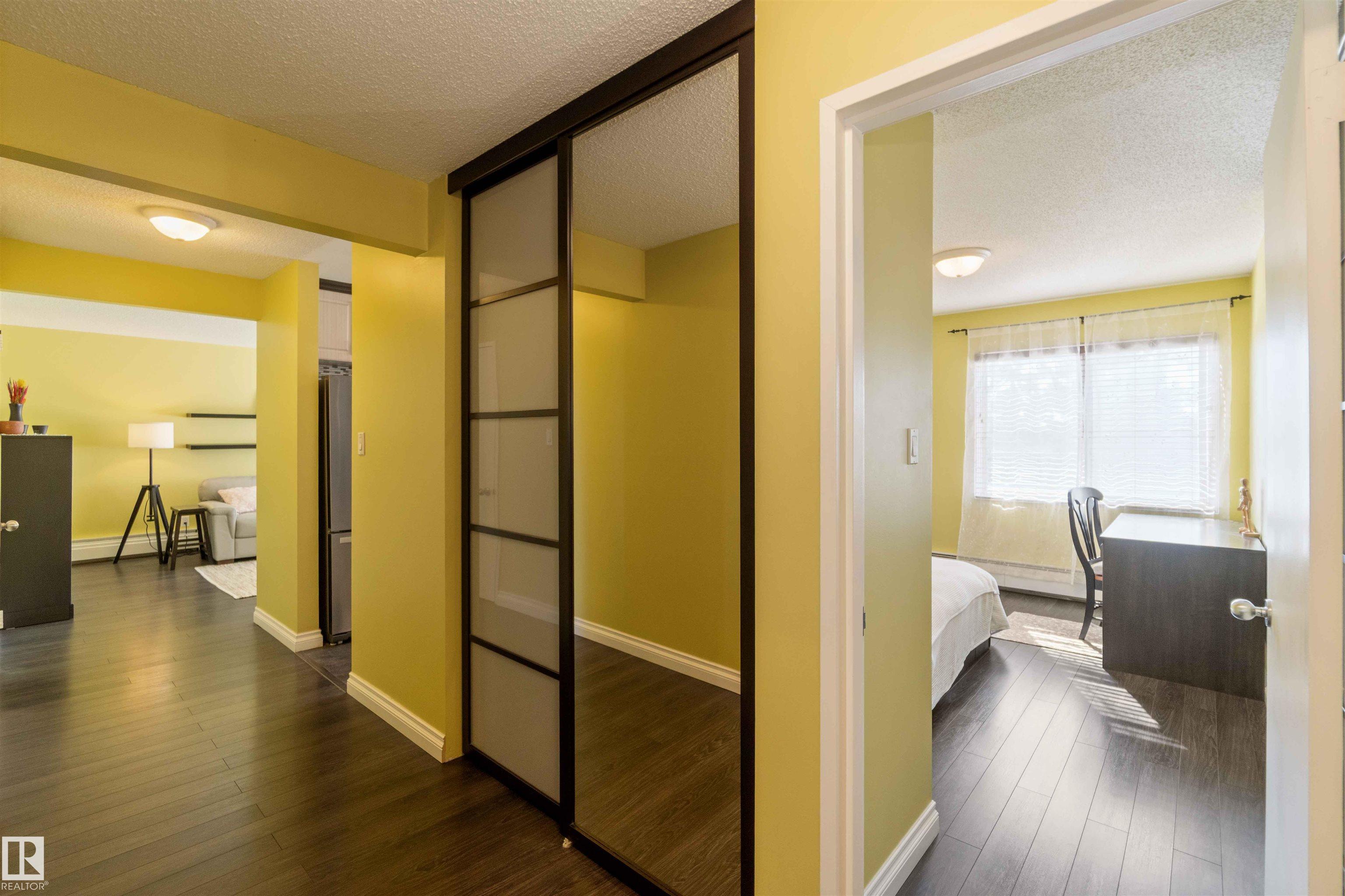 Photo 5 at 302 - 11425 41 Avenue NW, Royal Gardens, Edmonton