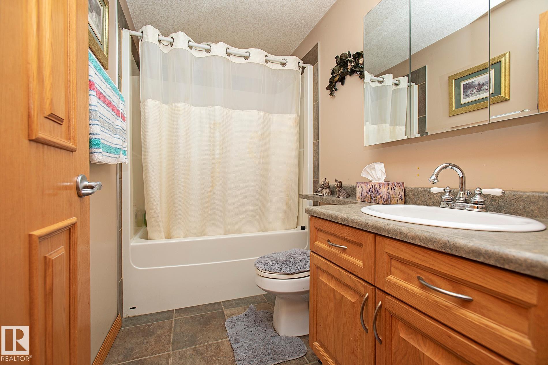 Photo 33 at 16135 72 Street NW, Ozerna, Edmonton