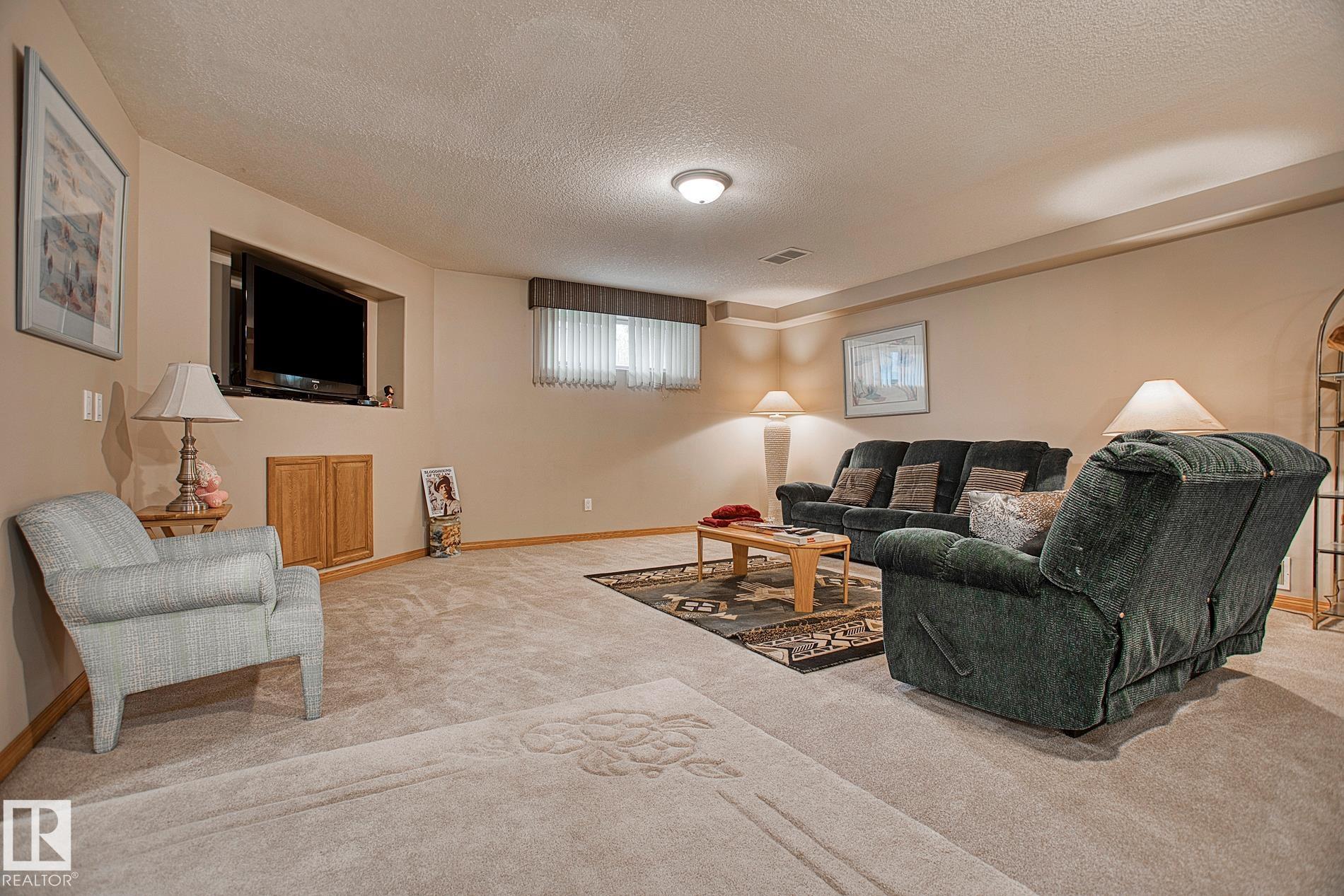Photo 35 at 16135 72 Street NW, Ozerna, Edmonton