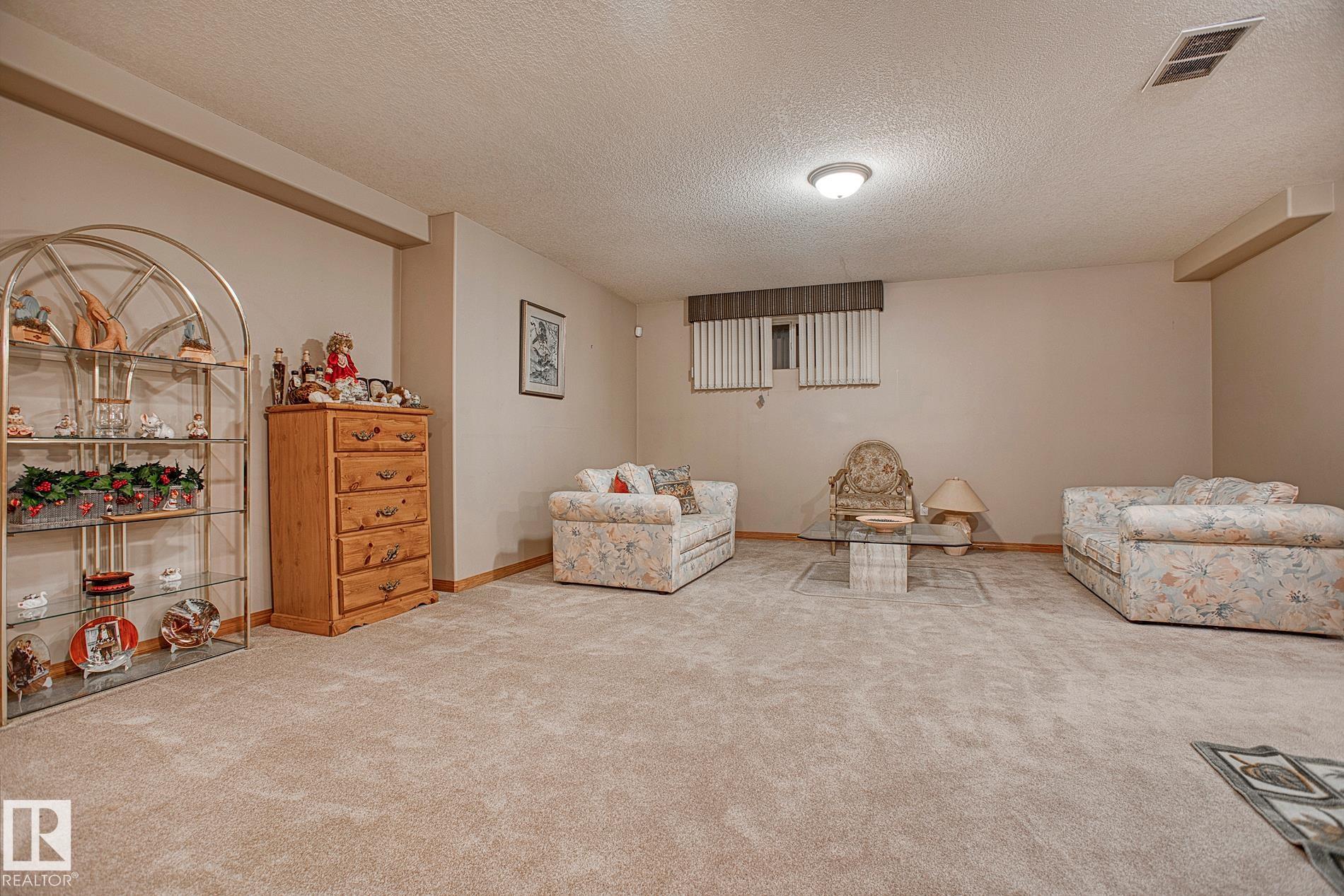 Photo 37 at 16135 72 Street NW, Ozerna, Edmonton