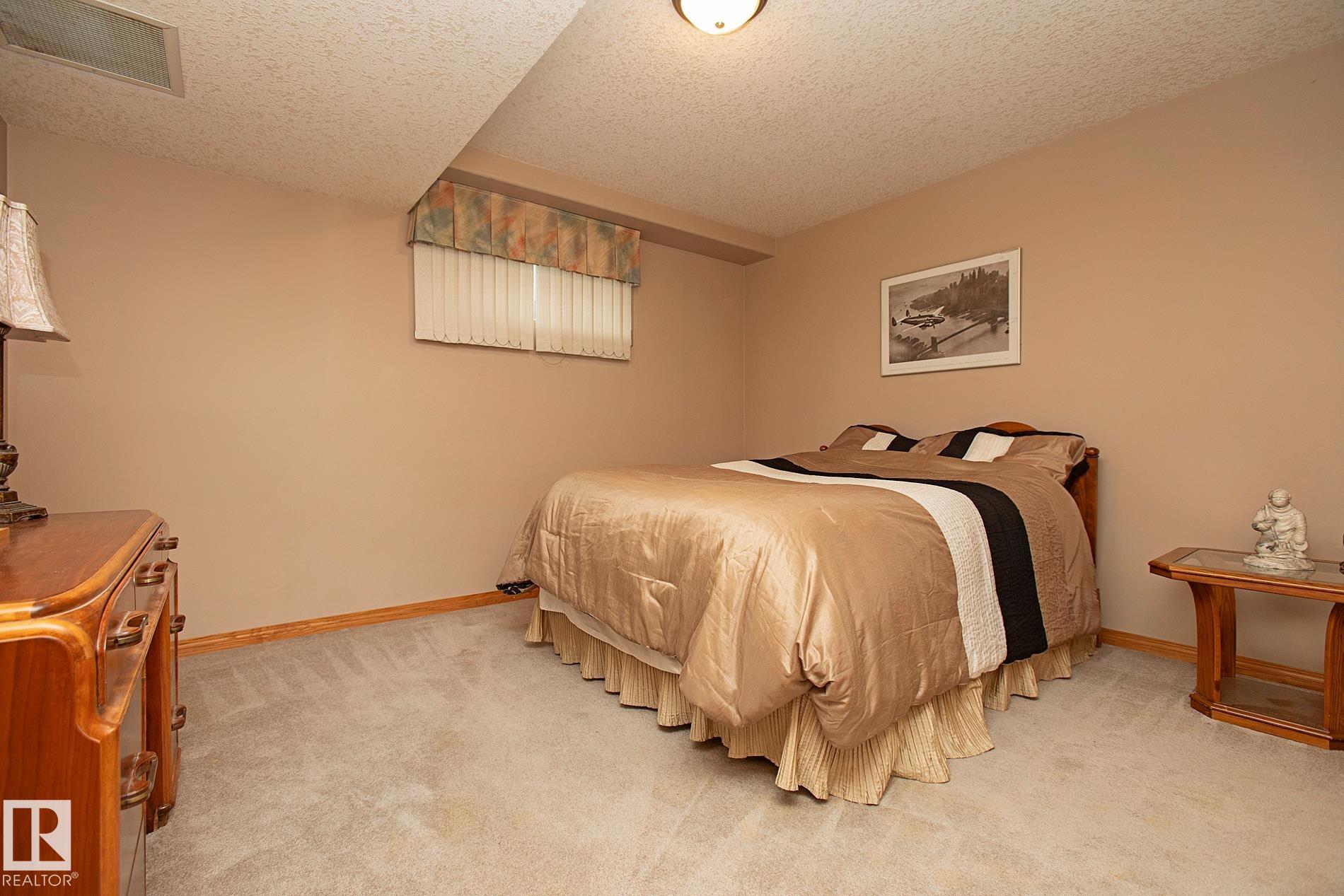 Photo 39 at 16135 72 Street NW, Ozerna, Edmonton