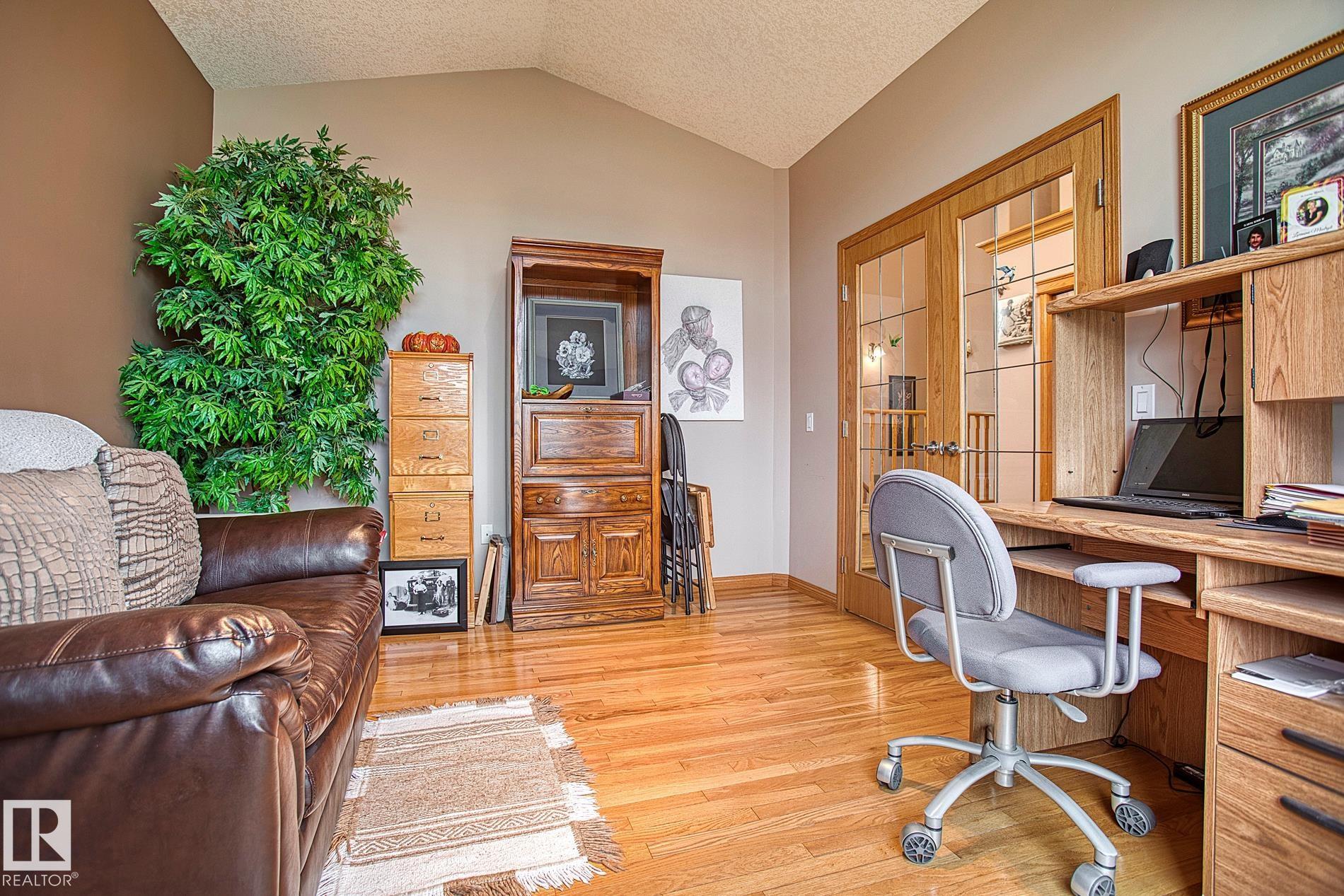Photo 9 at 16135 72 Street NW, Ozerna, Edmonton