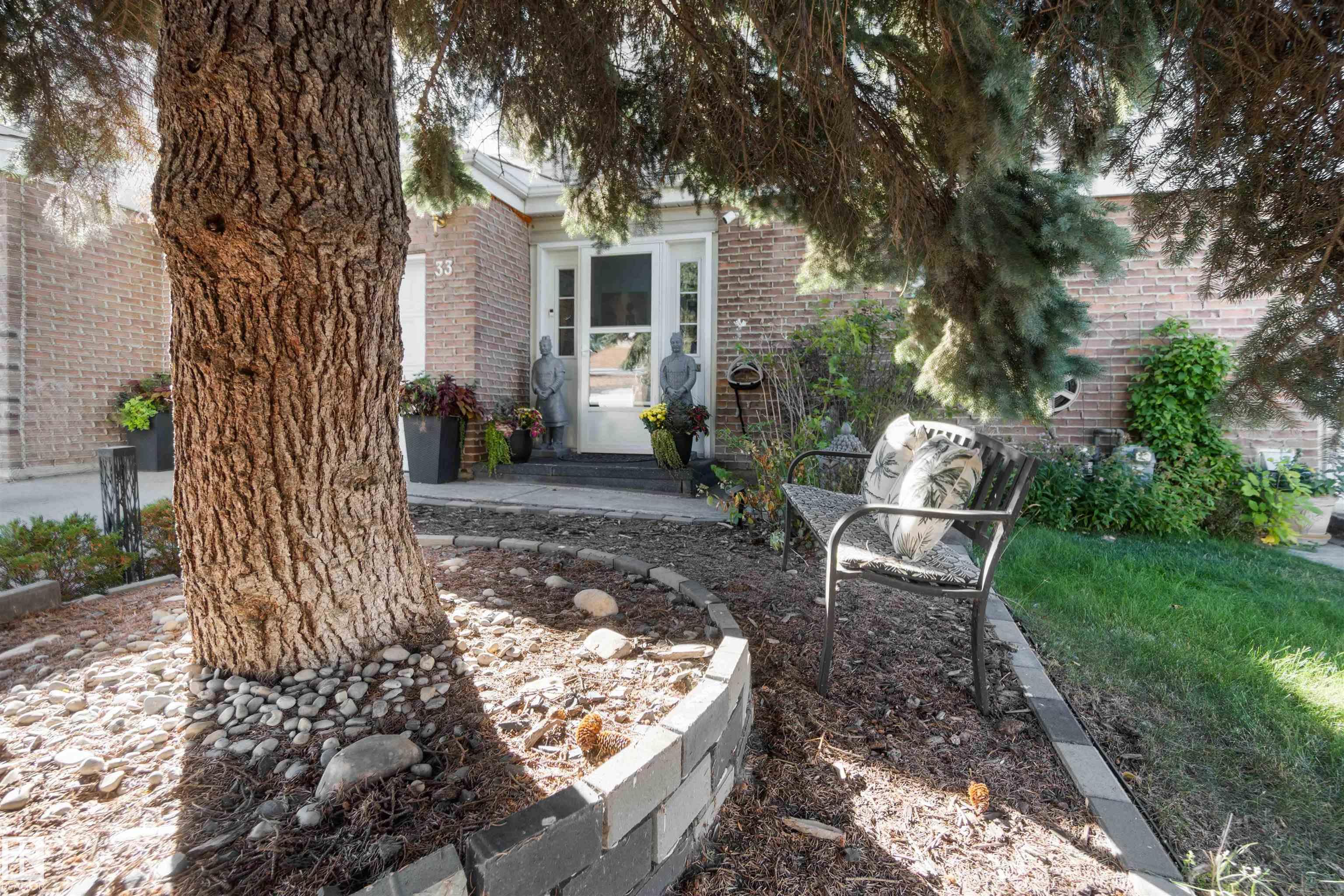 Photo 3 at 33 Grandview Ridge, Grandin, St. Albert