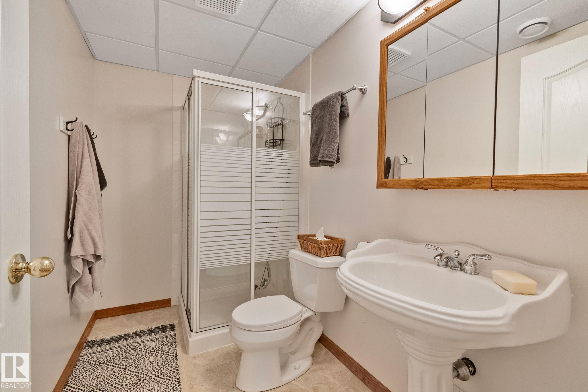 Photo 40 at 5 Oriole crest, Oakmont, St. Albert