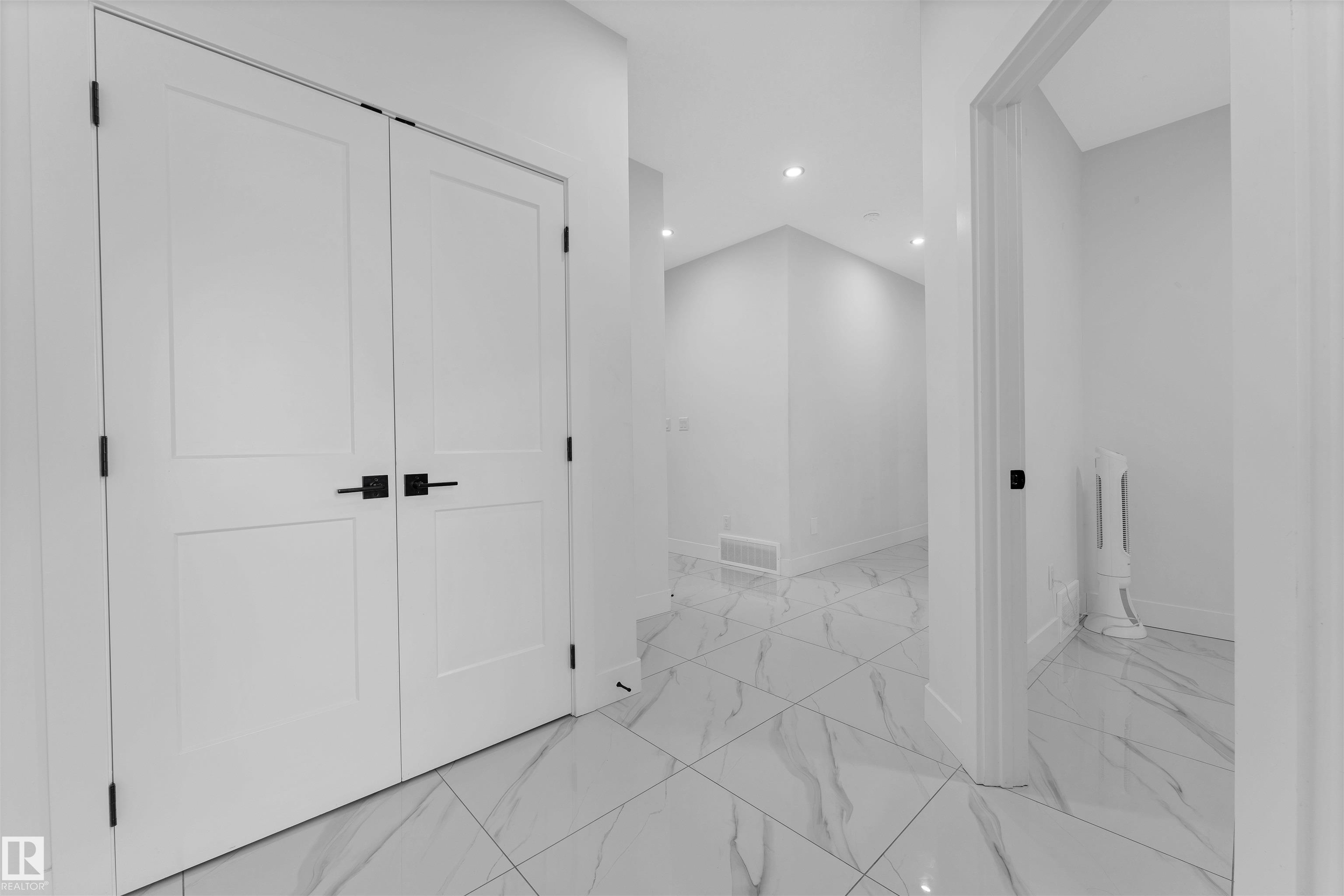Photo 7 at 5814 Peltier Close, Place Chaleureuse, Beaumont