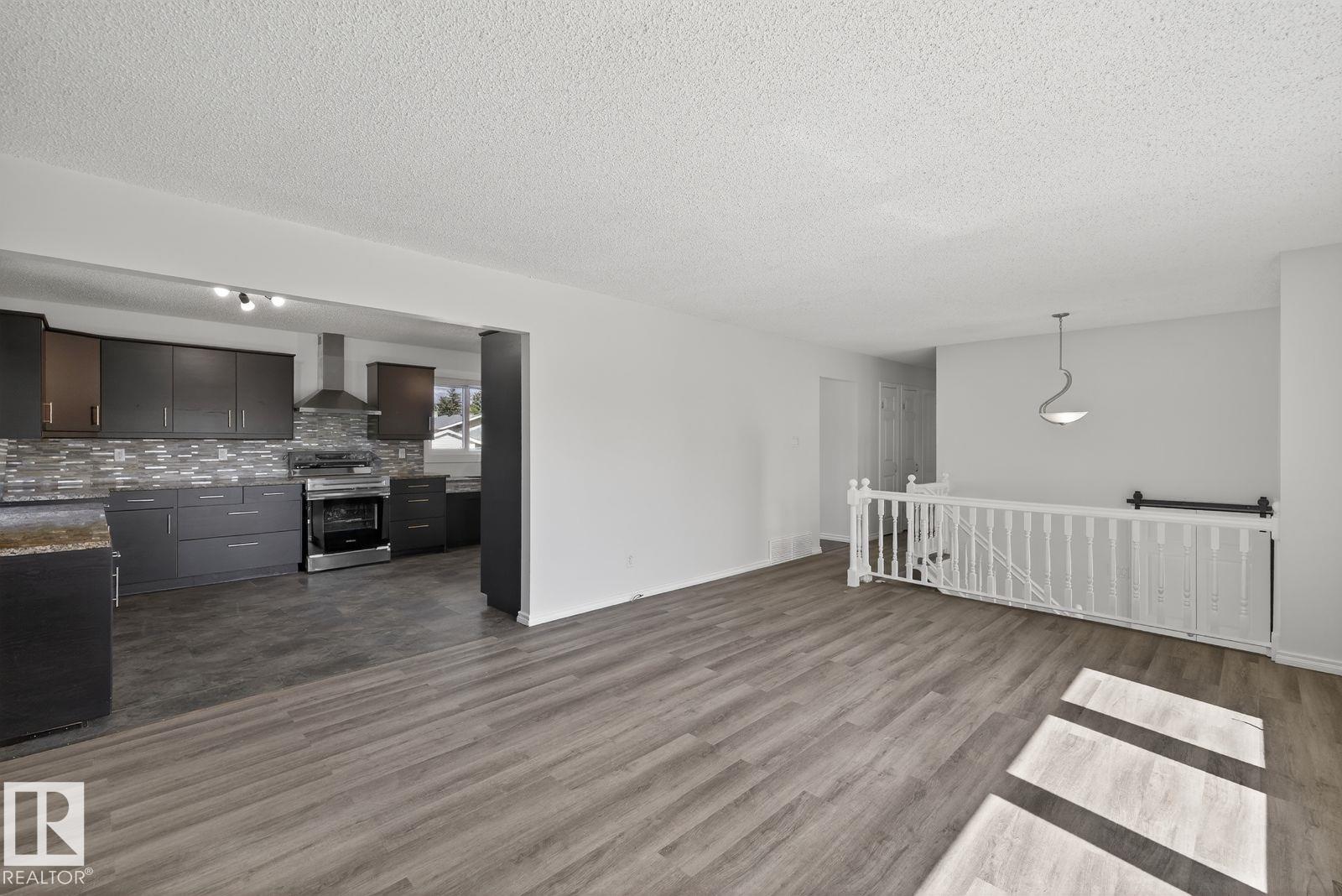 Photo 4 at 4402 42b Avenue, South Park, Leduc