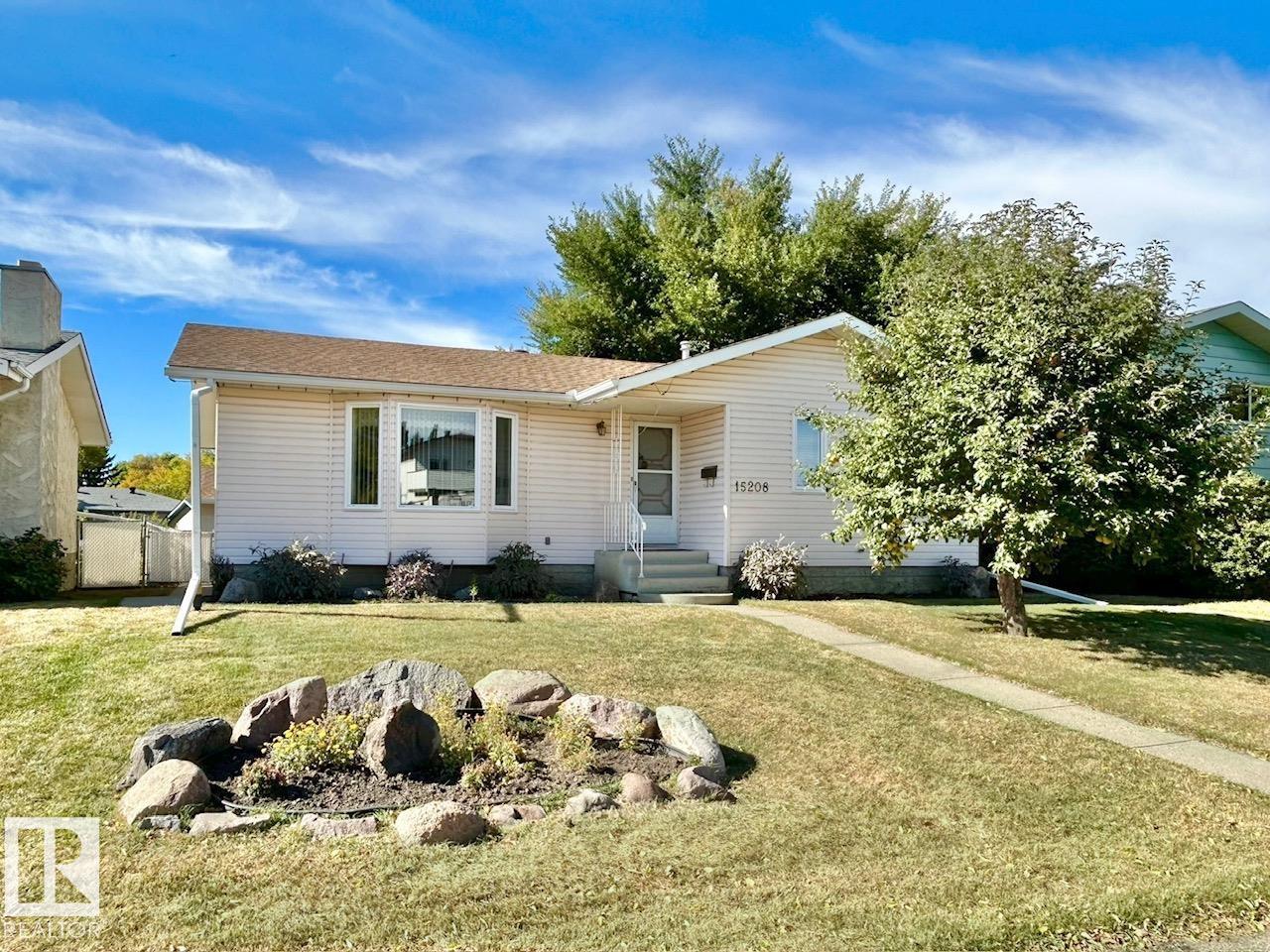 15208 58 Street NW, Mcleod, Edmonton 