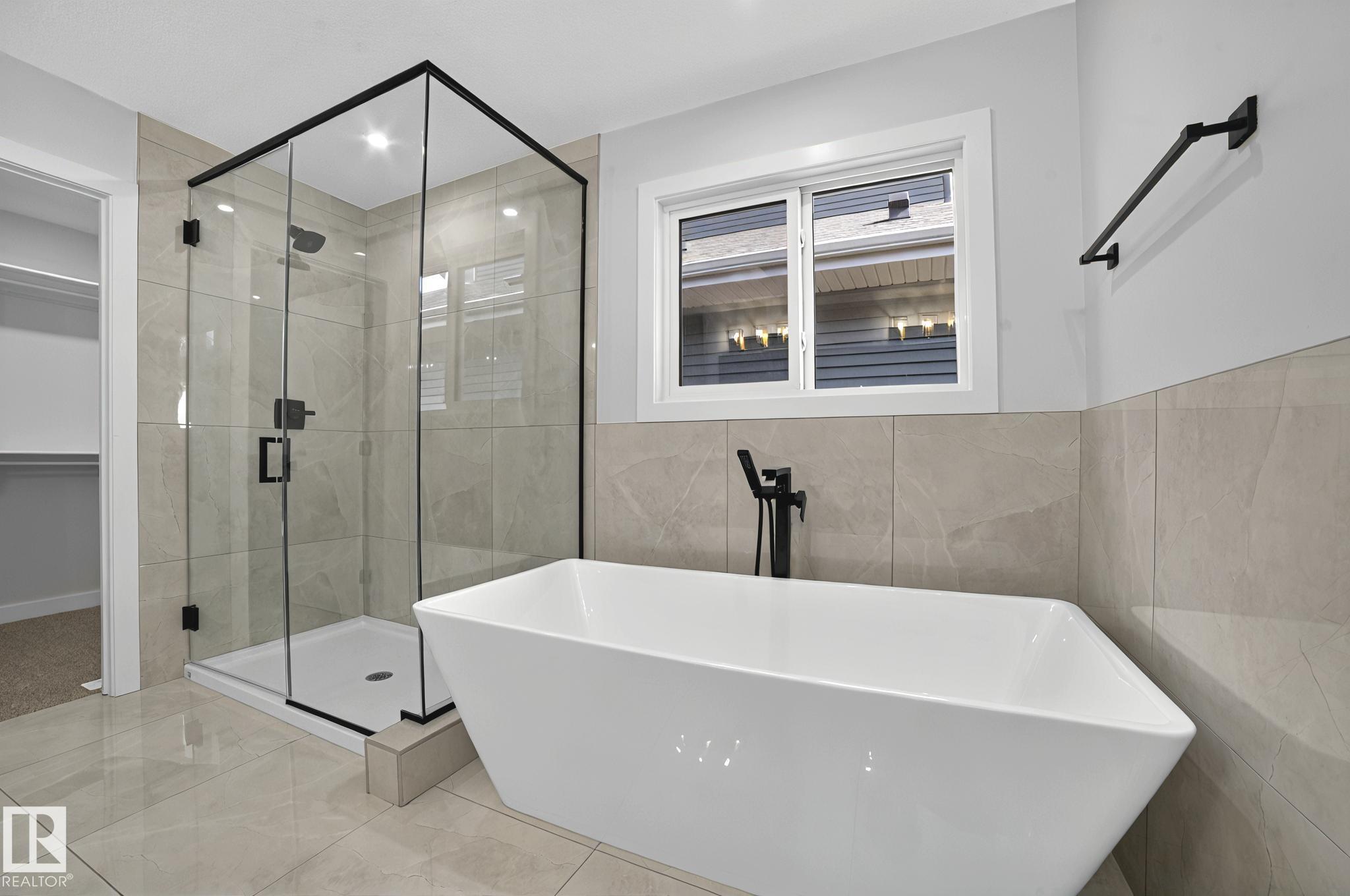 Photo 16 at 142 Larch Crescent, Woodbend, Leduc