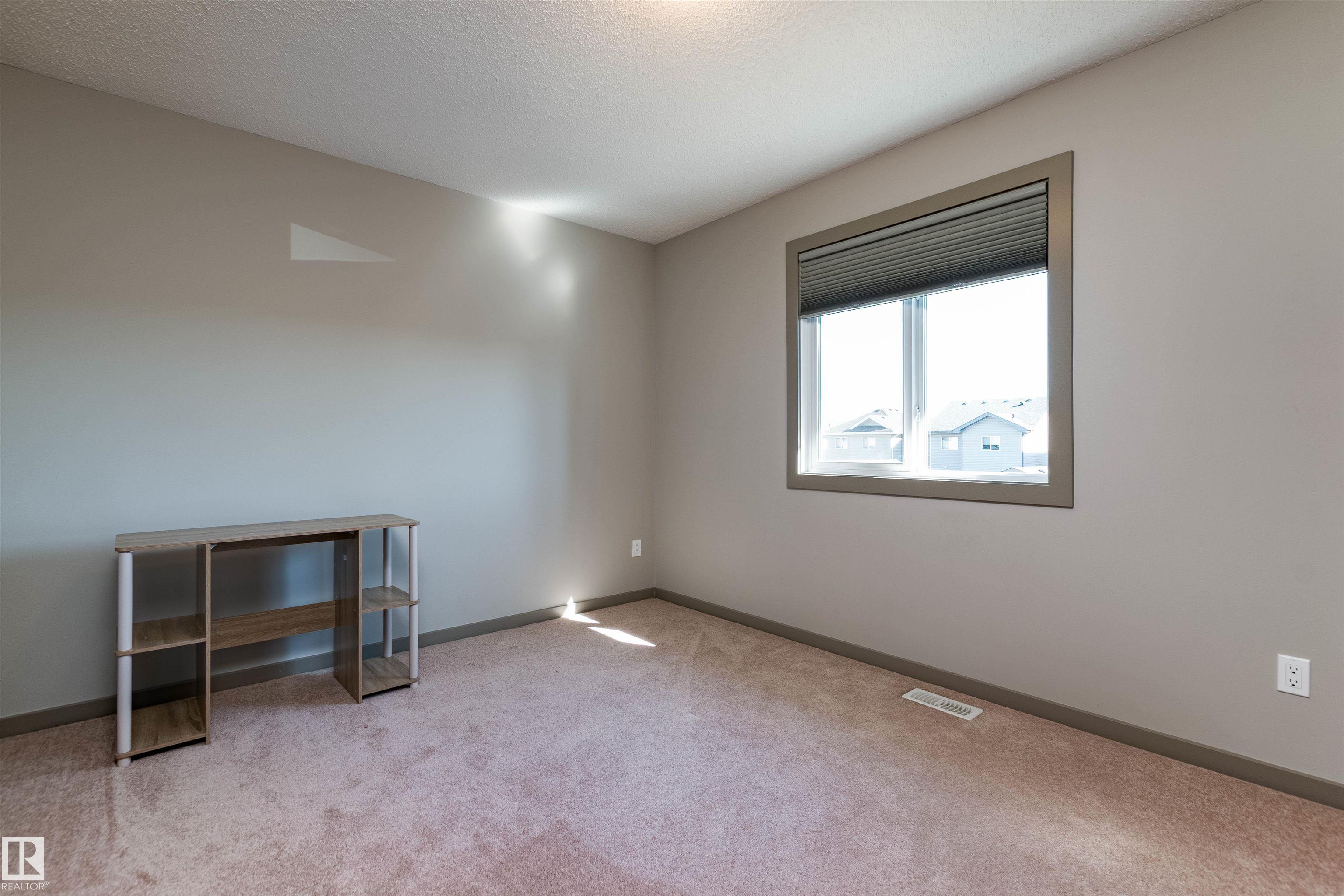 Photo 20 at 9 Dickens Street, South Pointe, Fort Saskatchewan
