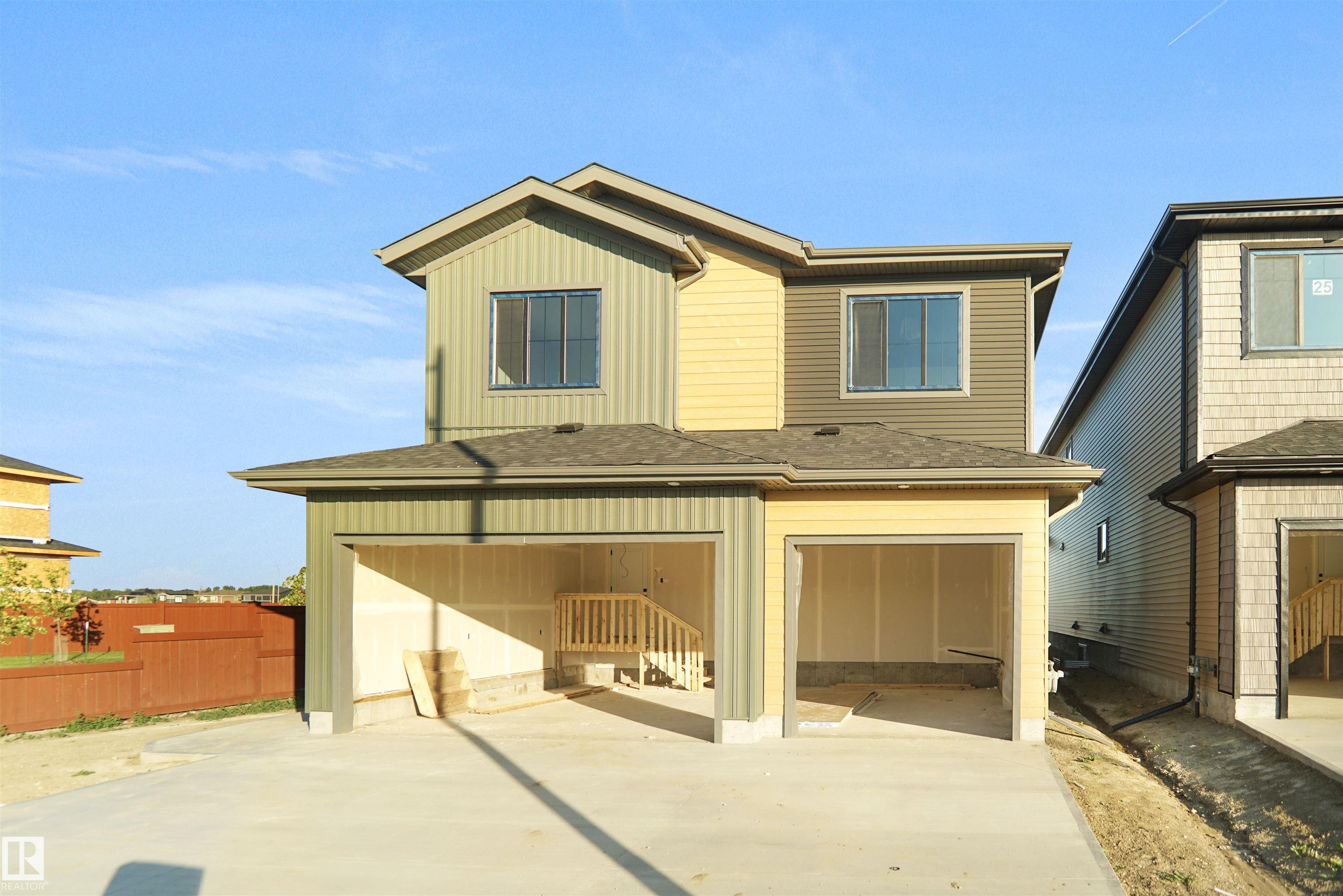Photo 3 at 27 Trill Point, Tonewood, Spruce Grove