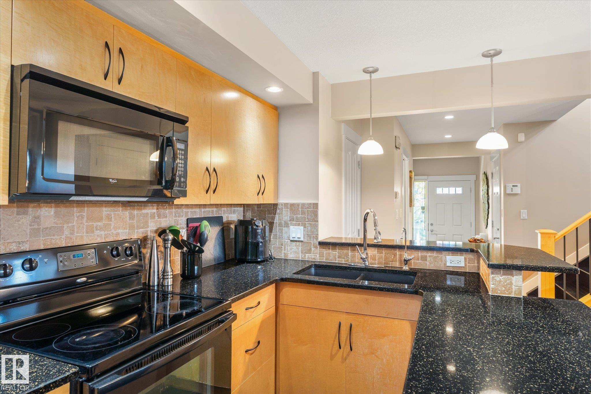 Photo 20 at 28 Hartwick Mews, Harvest Ridge, Spruce Grove
