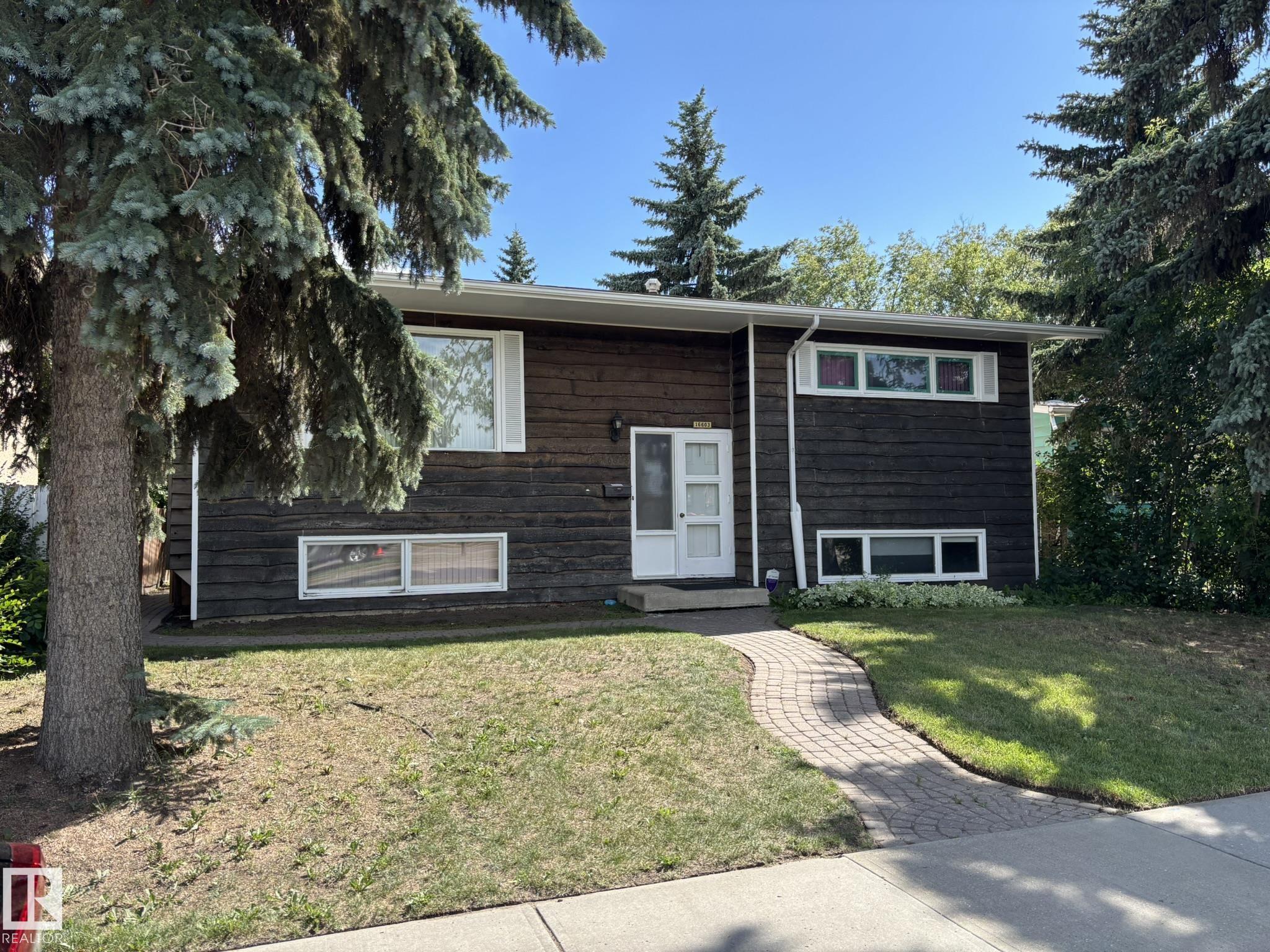 16603 95 Avenue NW, West Meadowlark Park, Edmonton 