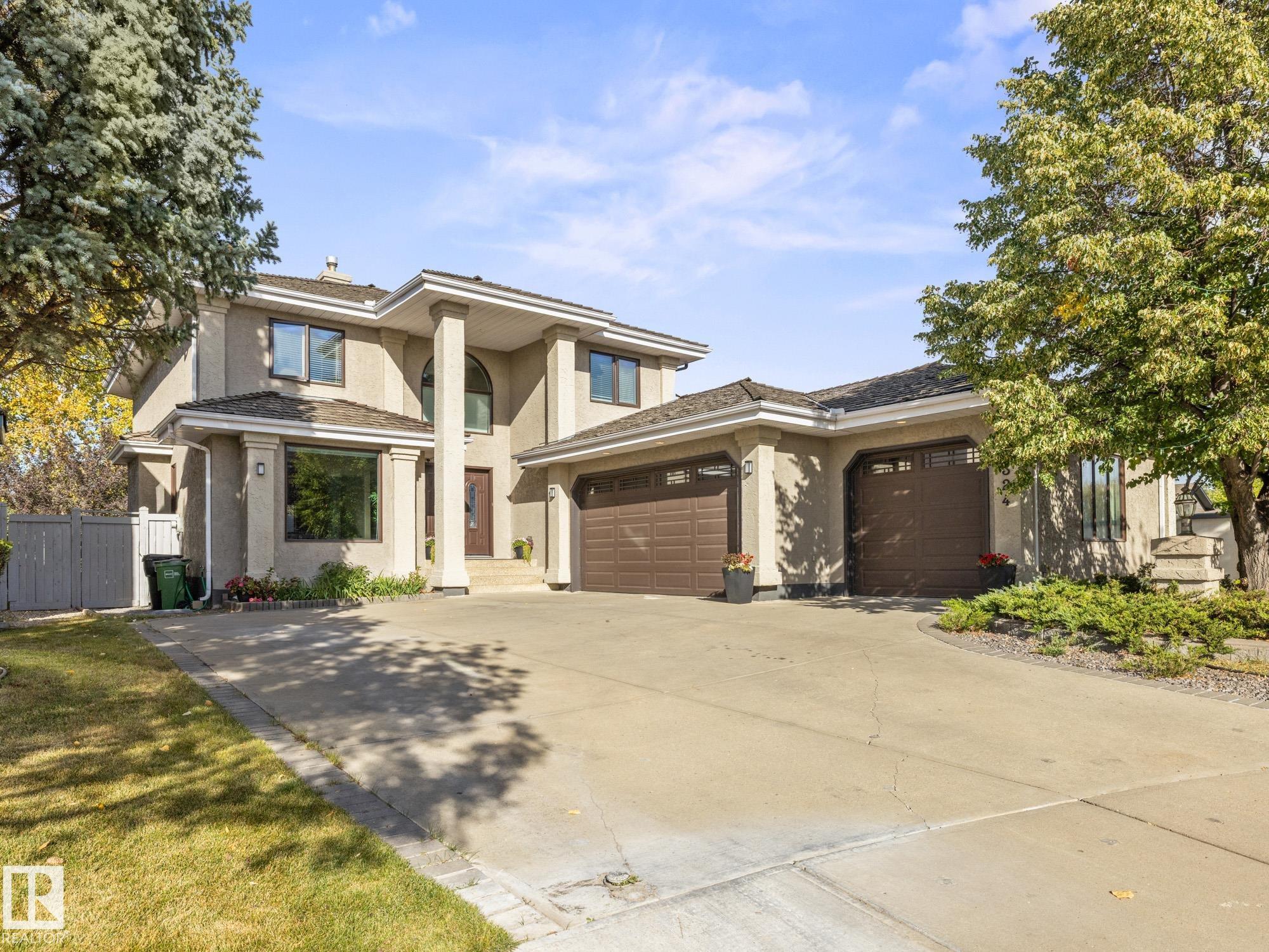 324 Carmichael Wynd NW, Carter Crest, Edmonton 