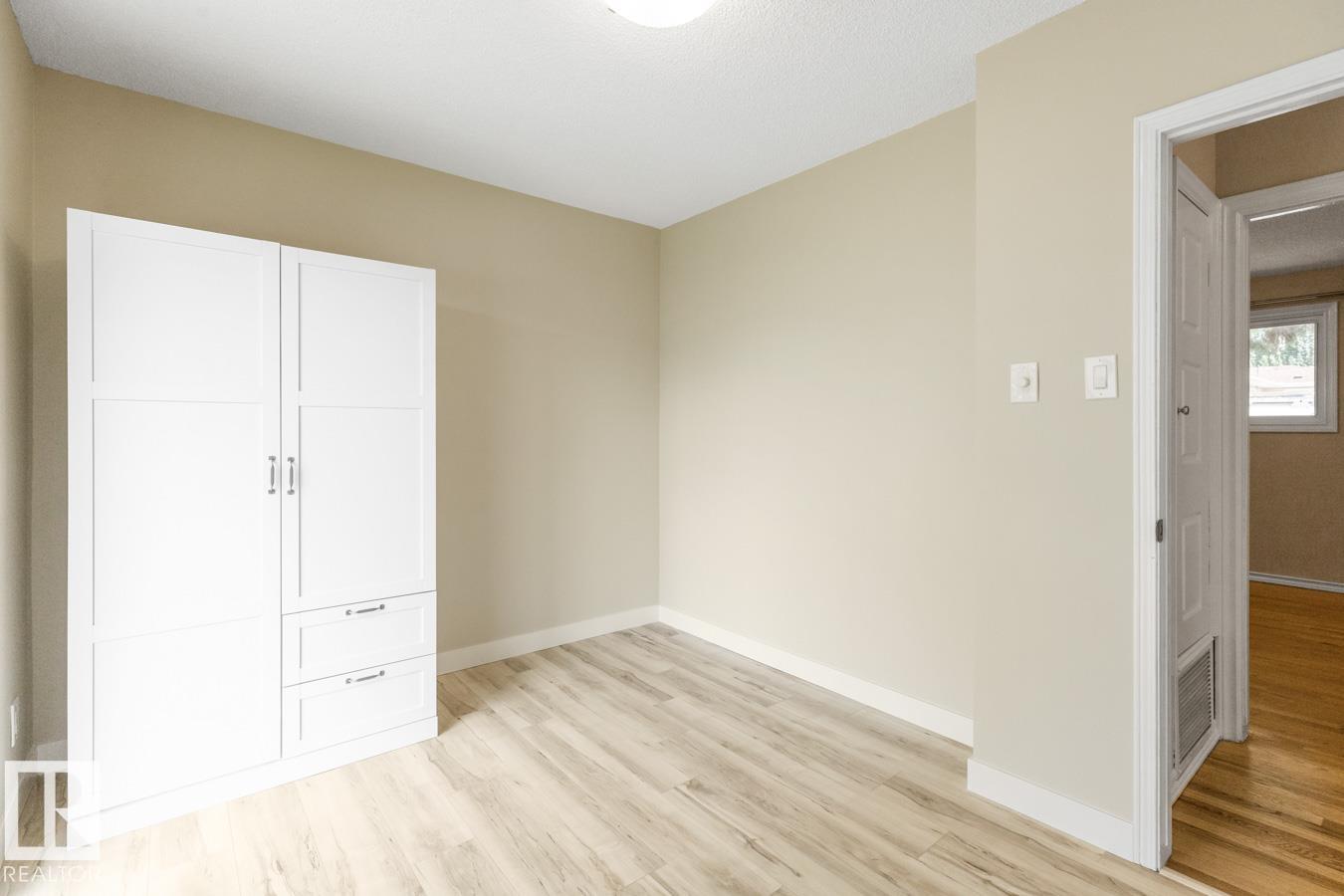 Photo 24 at 13908 57 Street NW, York, Edmonton