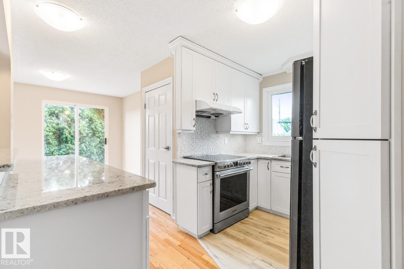 Photo 5 at 13908 57 Street NW, York, Edmonton