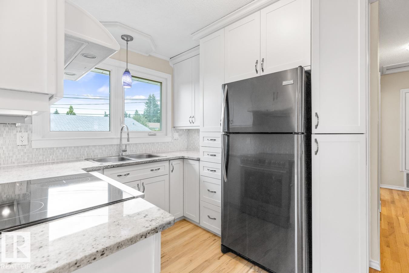 Photo 6 at 13908 57 Street NW, York, Edmonton