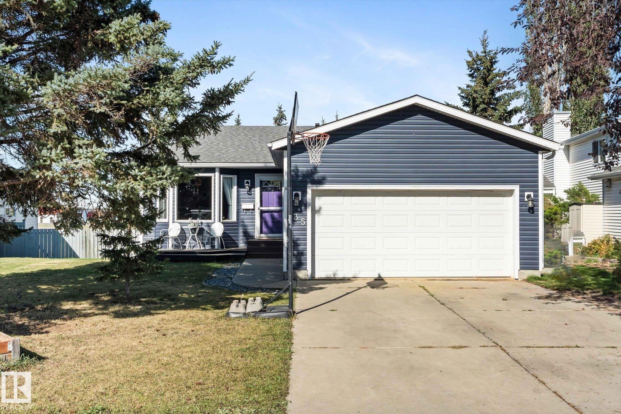 135 St. Andrews Drive, St. Andrews, Stony Plain 