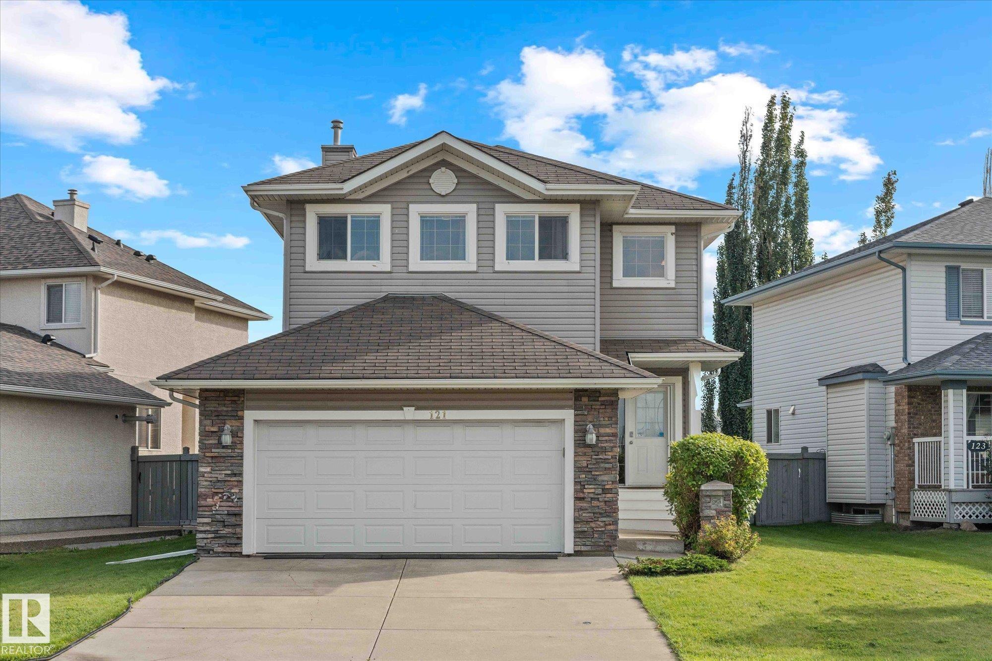 121 Castle Drive NW, Elsinore, Edmonton 