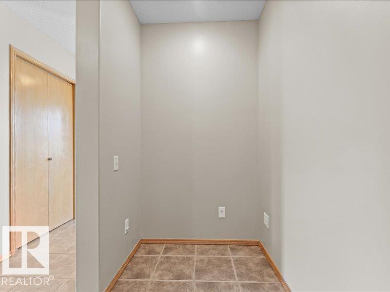 Picture for 121 CASTLE DR NW