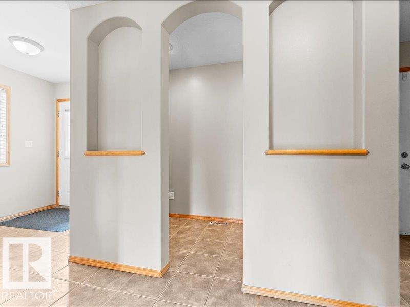 Picture for 121 CASTLE DR NW