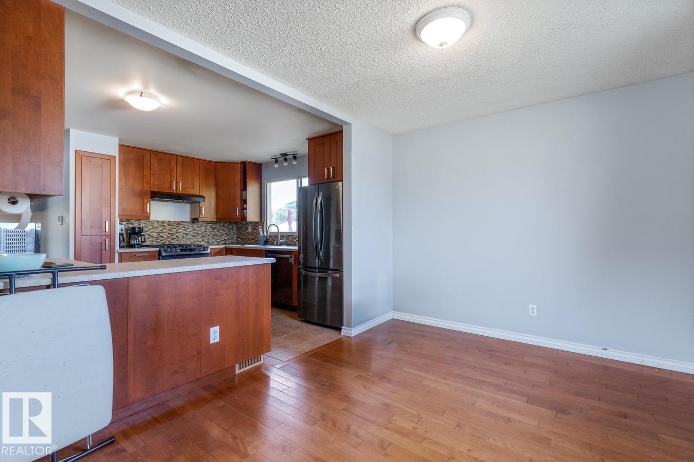 Photo 15 at 121 Georgian Way, Glen Allan, Sherwood Park