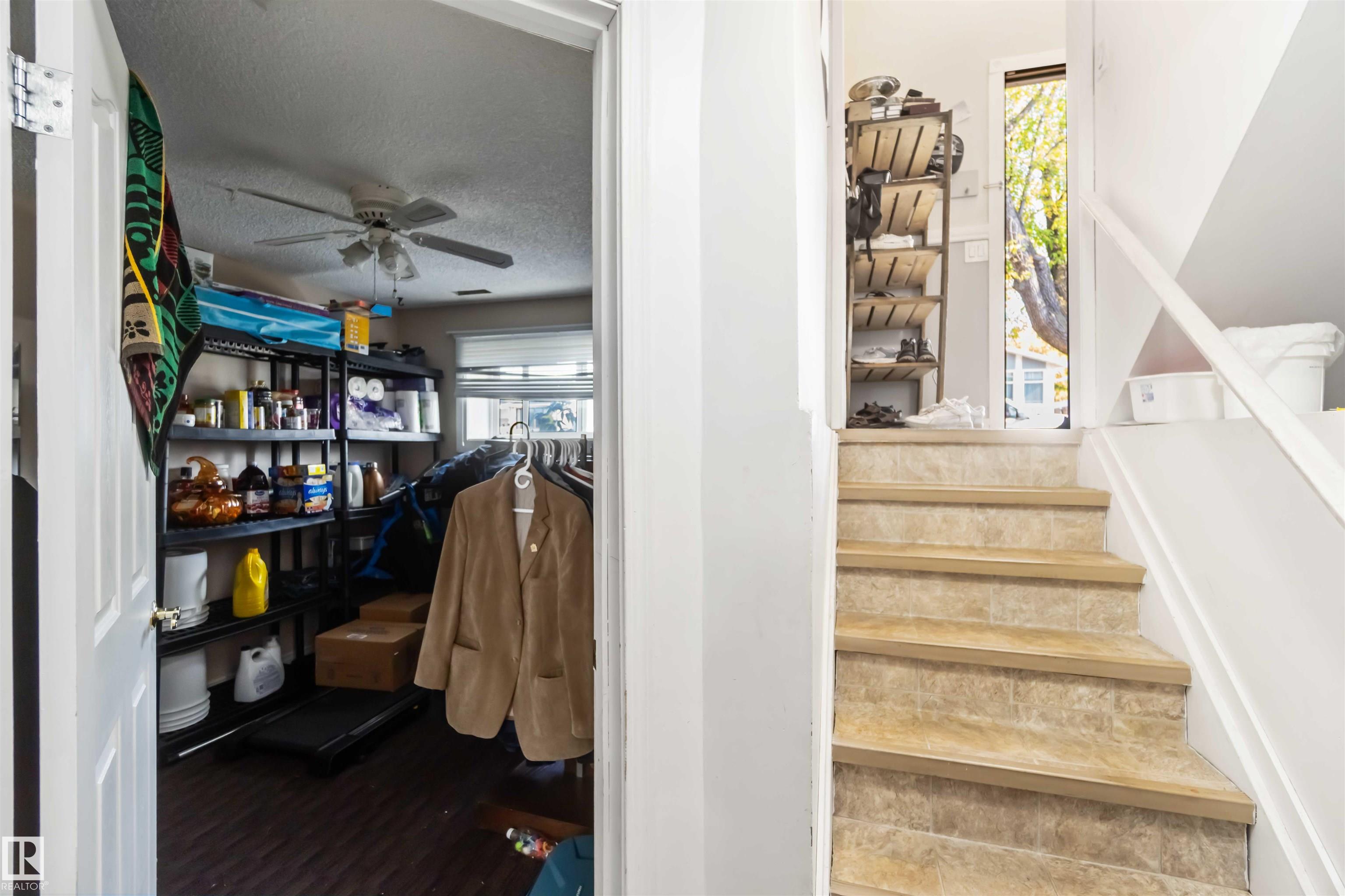 Photo 25 at 2508 49 Street NW, Weinlos, Edmonton