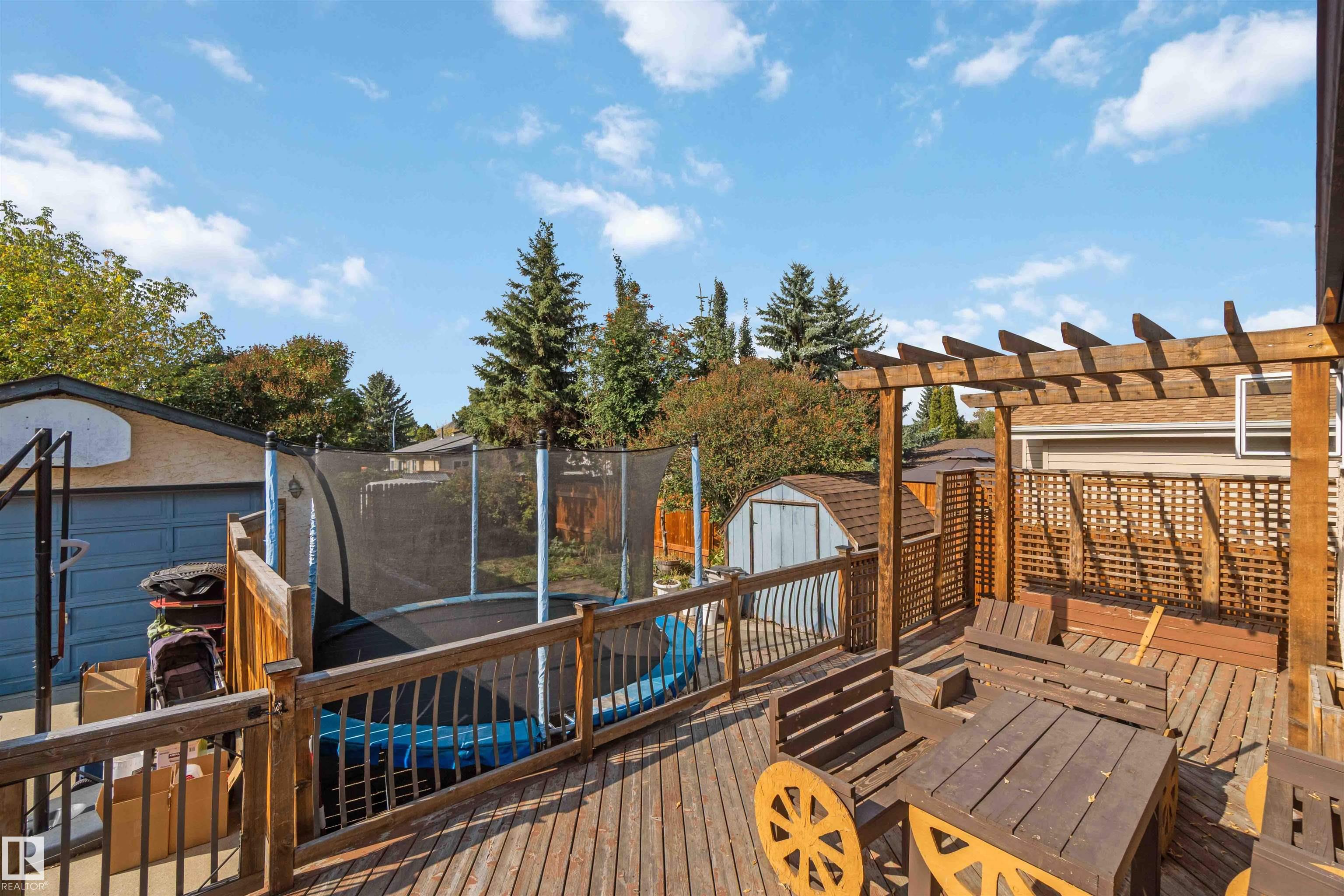 Photo 31 at 2508 49 Street NW, Weinlos, Edmonton
