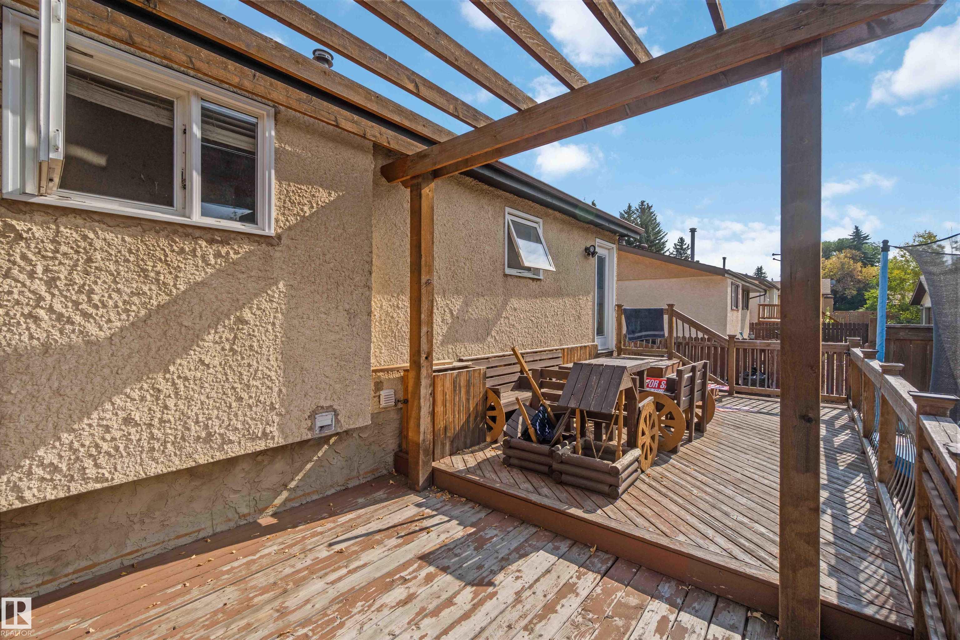 Photo 33 at 2508 49 Street NW, Weinlos, Edmonton