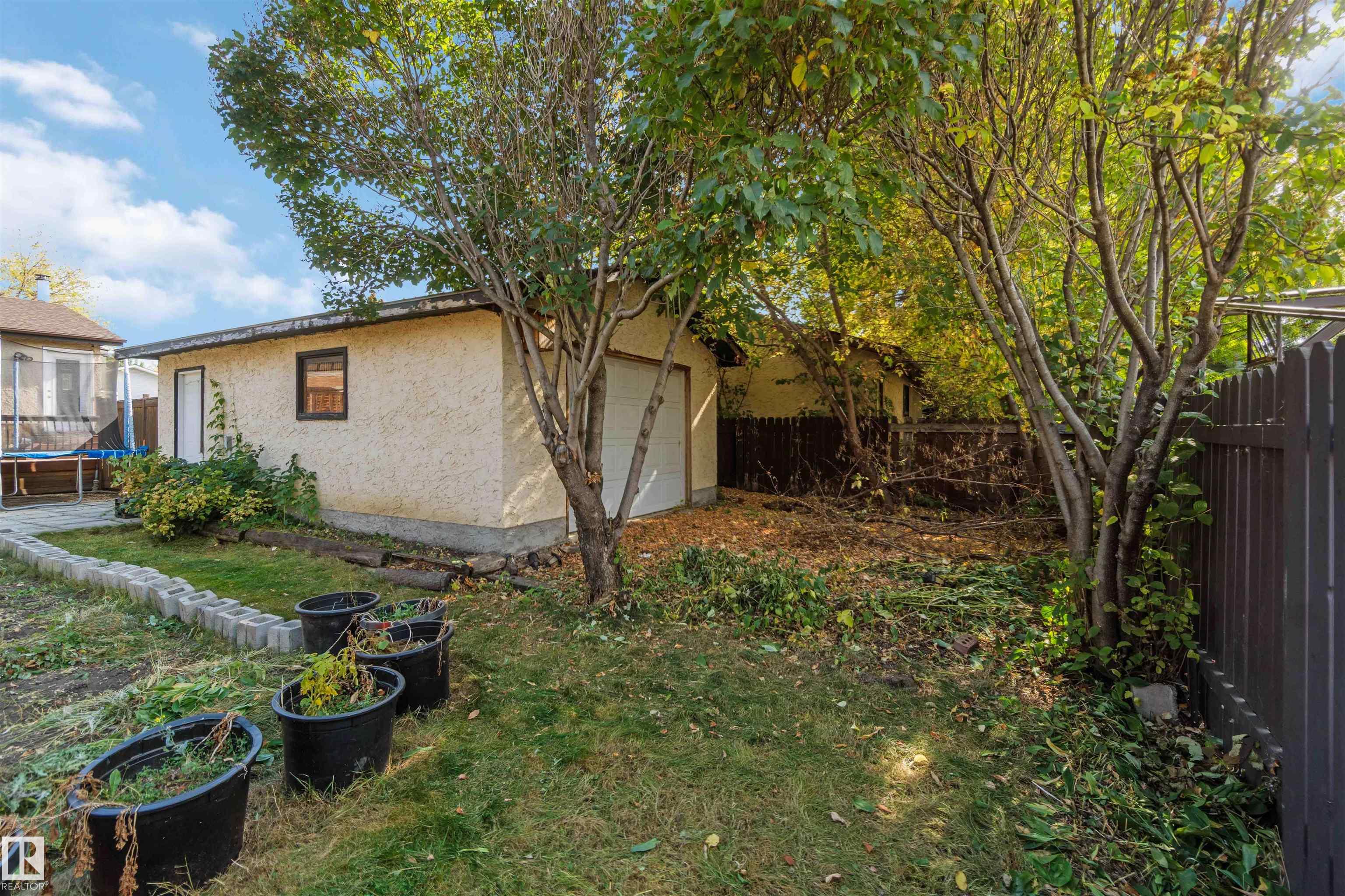 Photo 37 at 2508 49 Street NW, Weinlos, Edmonton