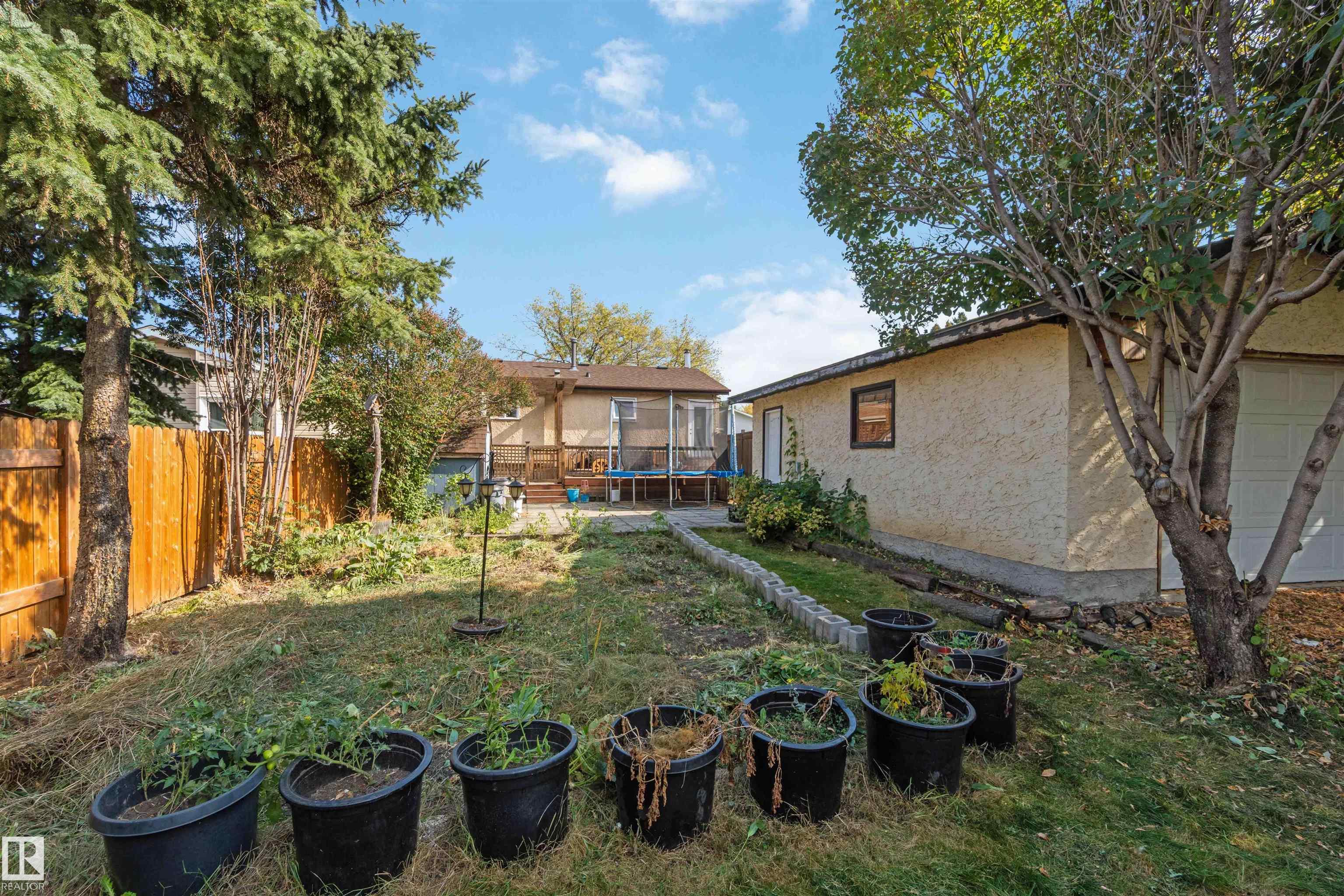 Photo 38 at 2508 49 Street NW, Weinlos, Edmonton