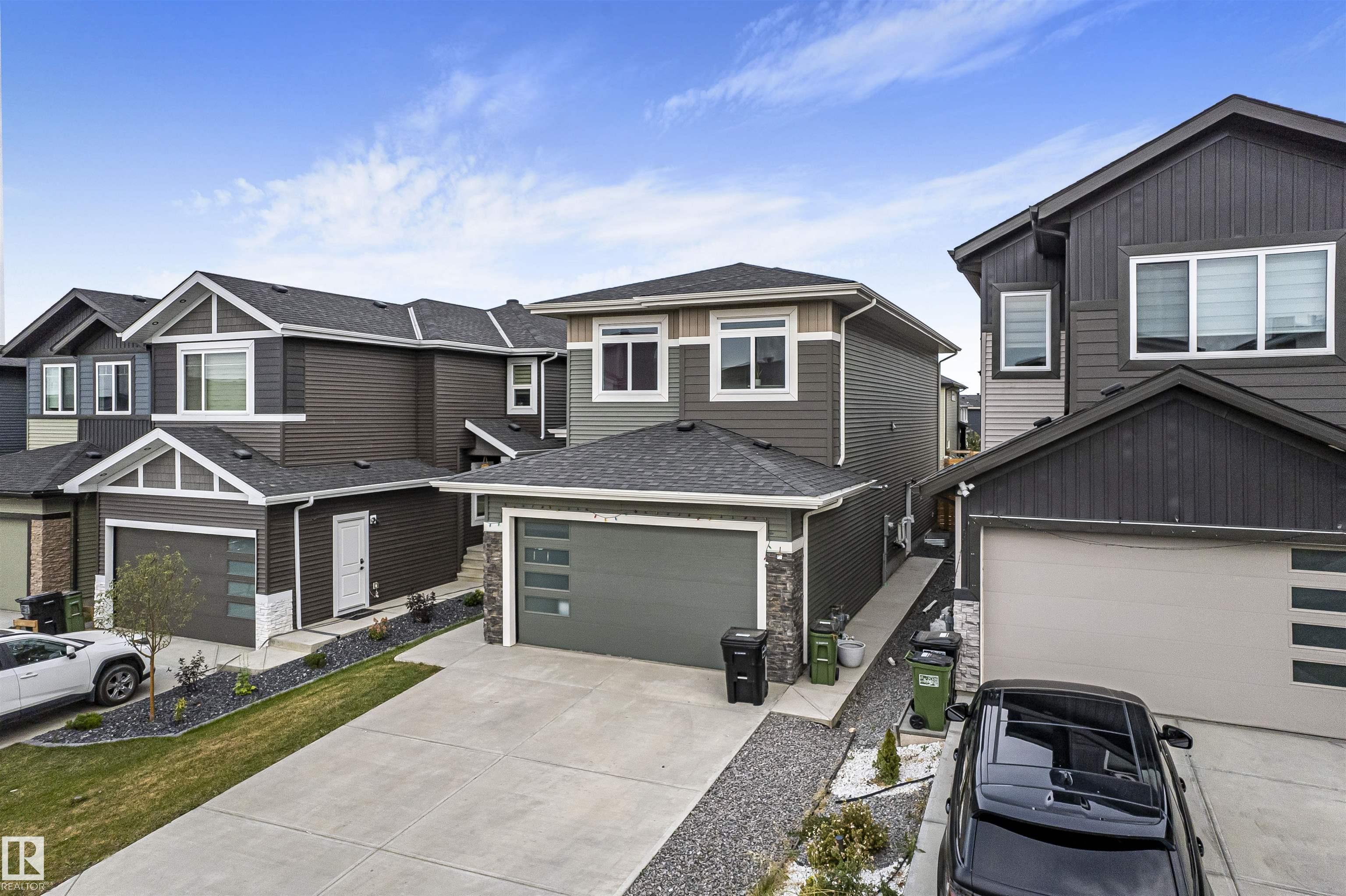 Photo 3 at 431 42 Street SW, Charlesworth, Edmonton